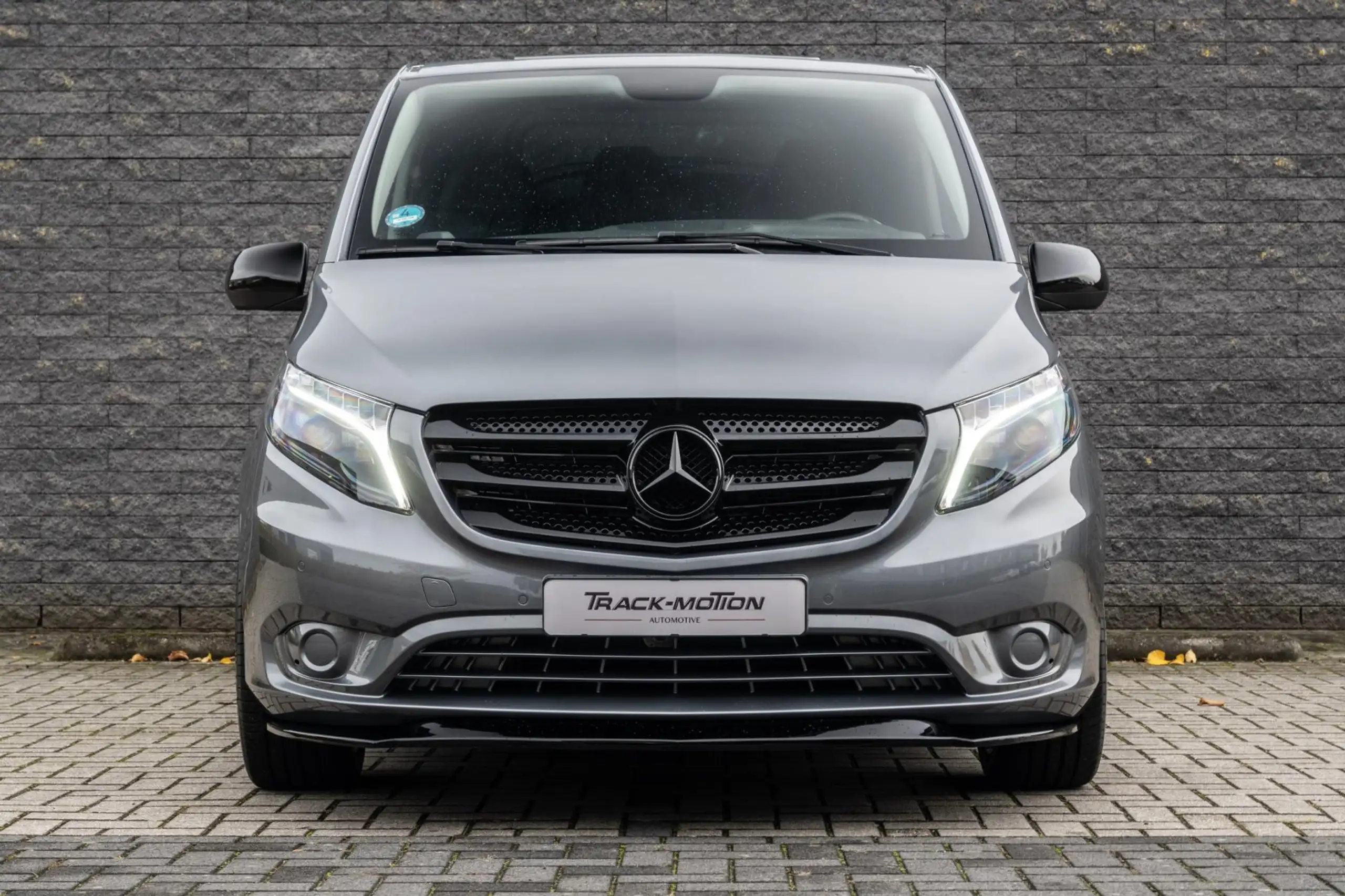 Mercedes-Benz - Vito