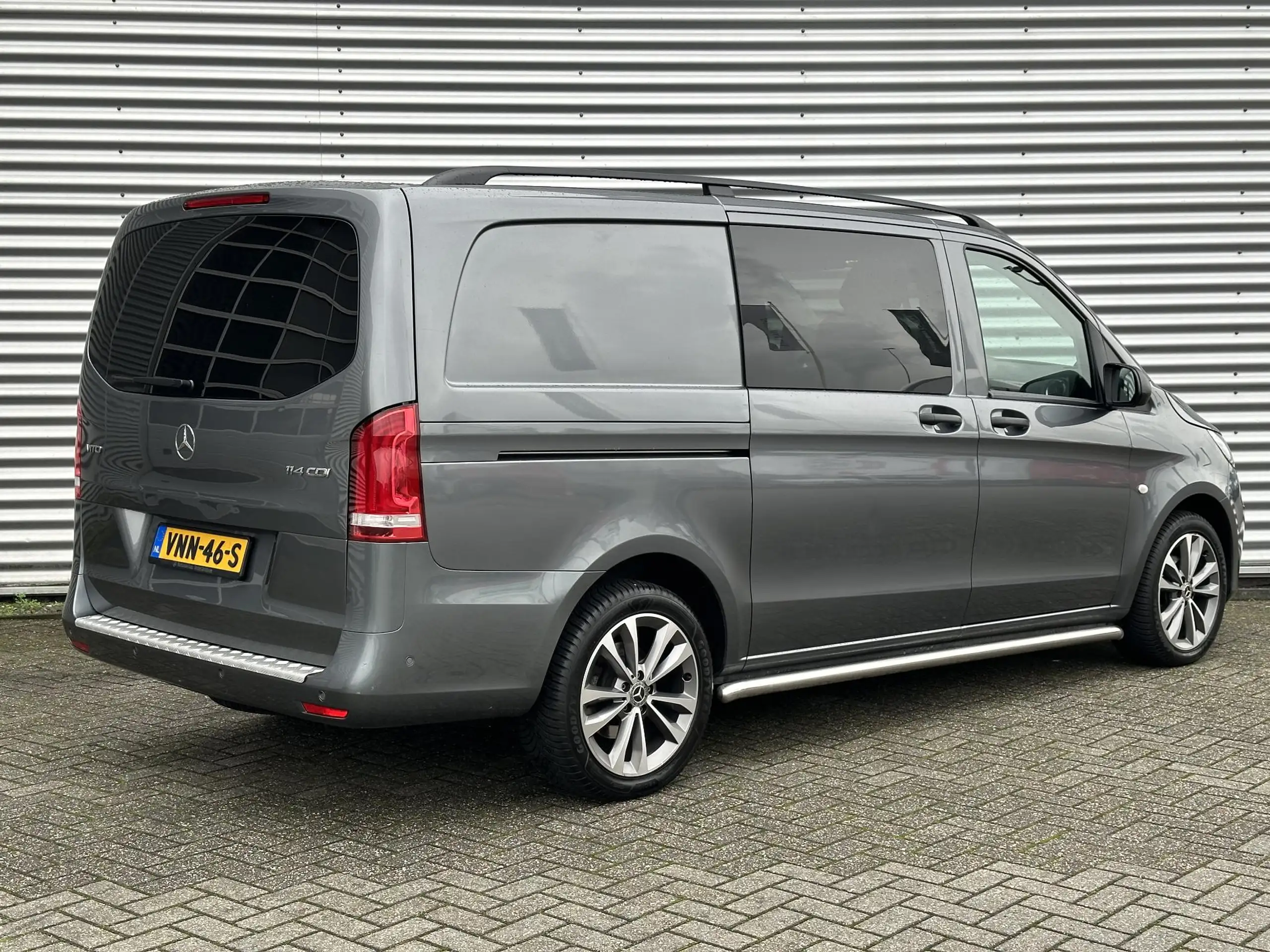 Mercedes-Benz - Vito