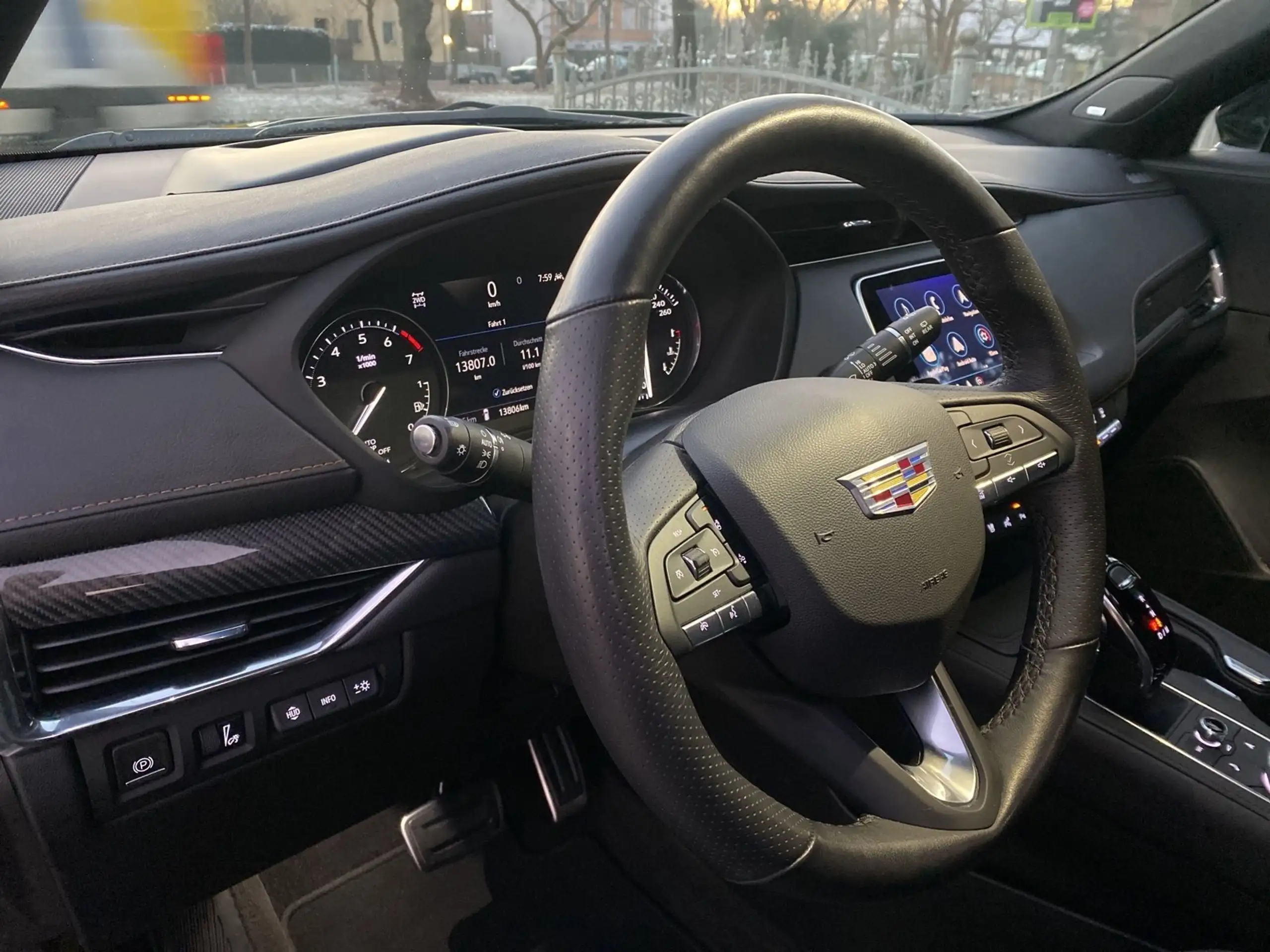 Cadillac - XT4