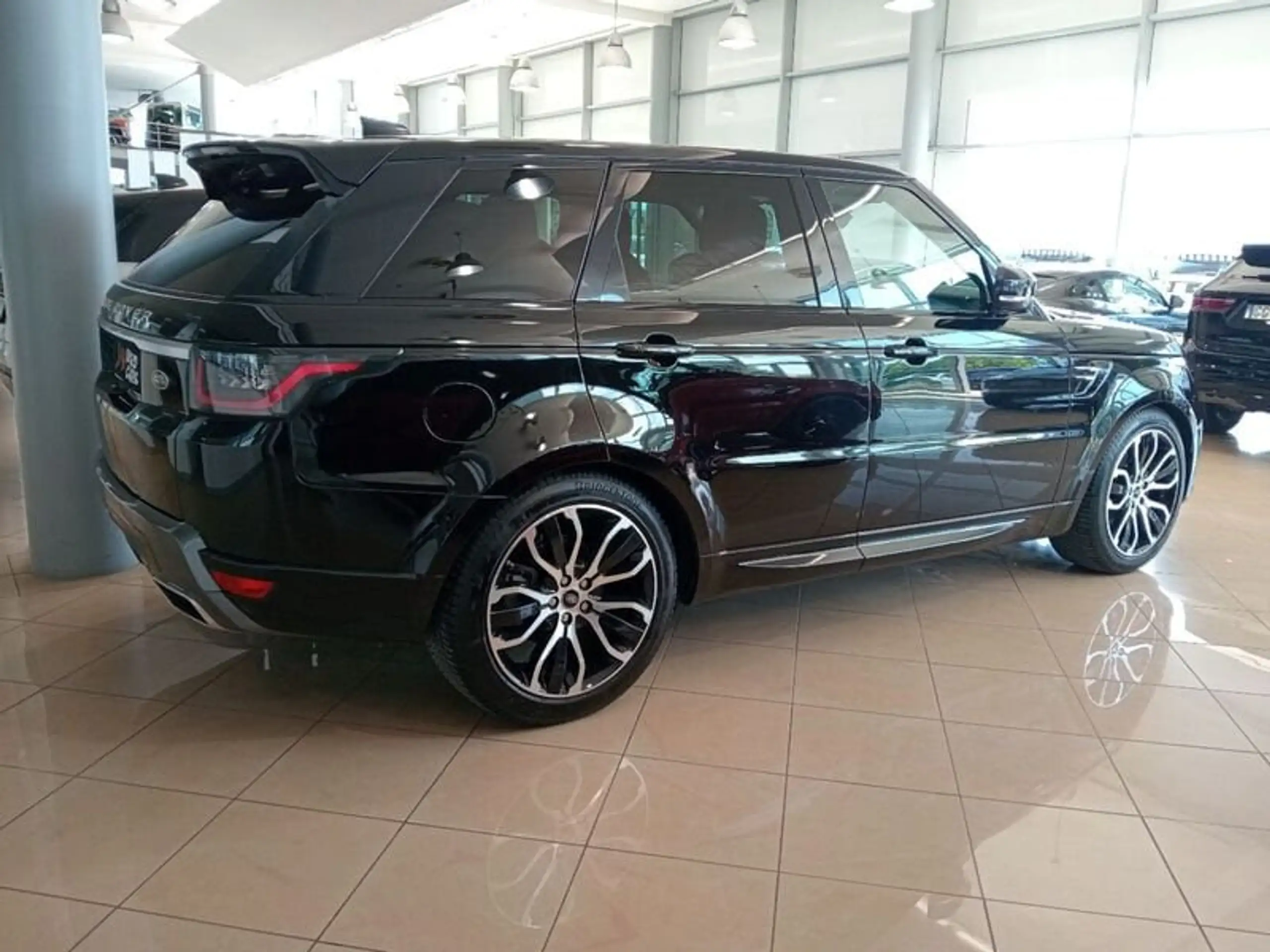 Land Rover - Range Rover Sport