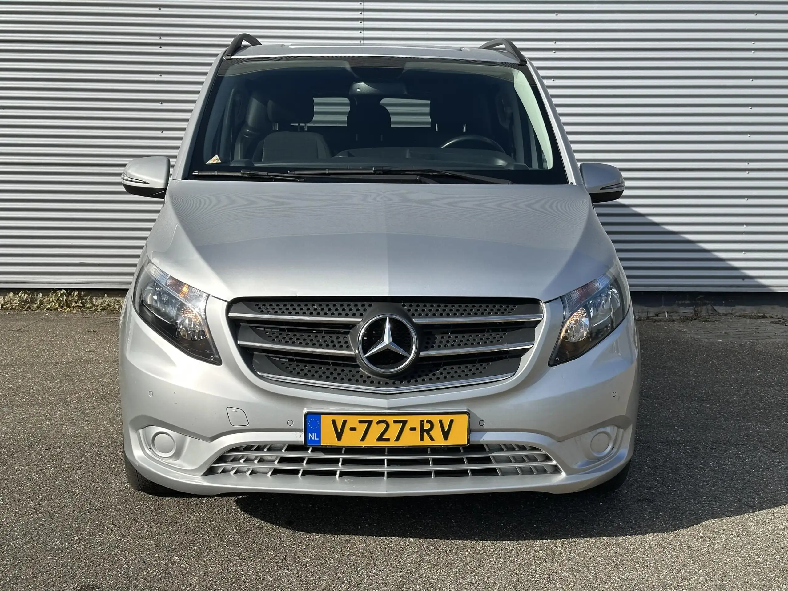 Mercedes-Benz - Vito