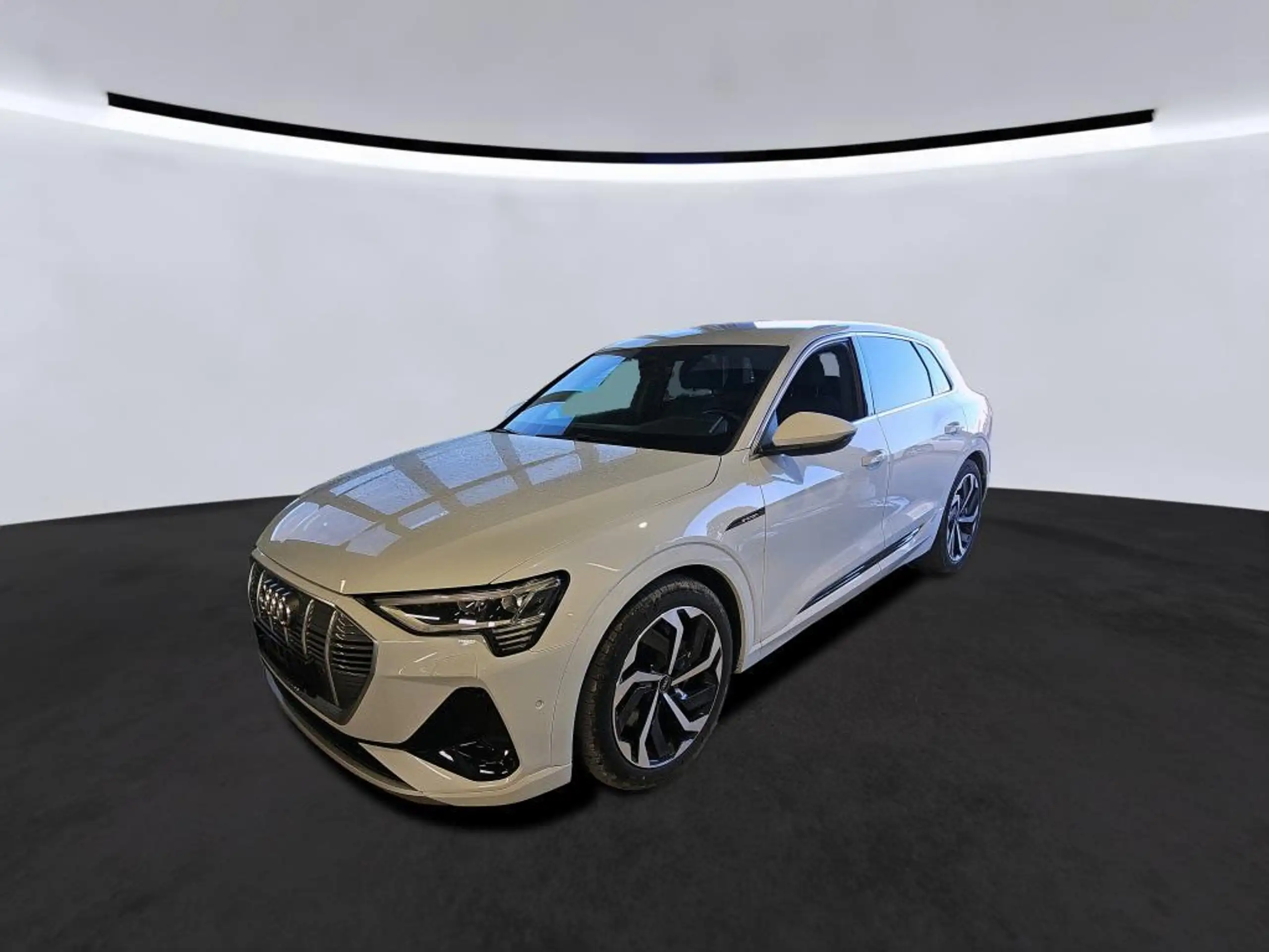 Audi e-tron 2022