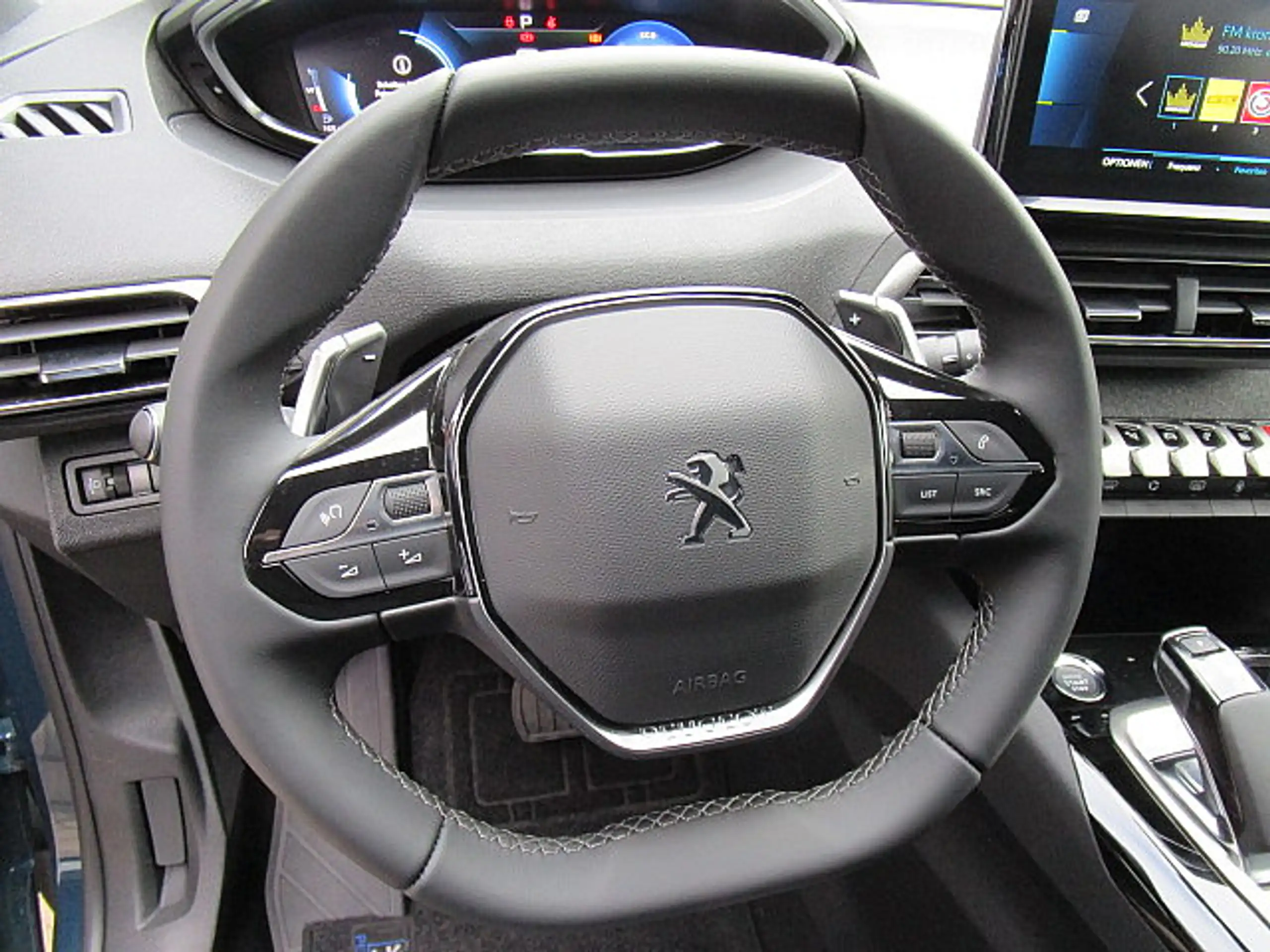 Peugeot - 3008