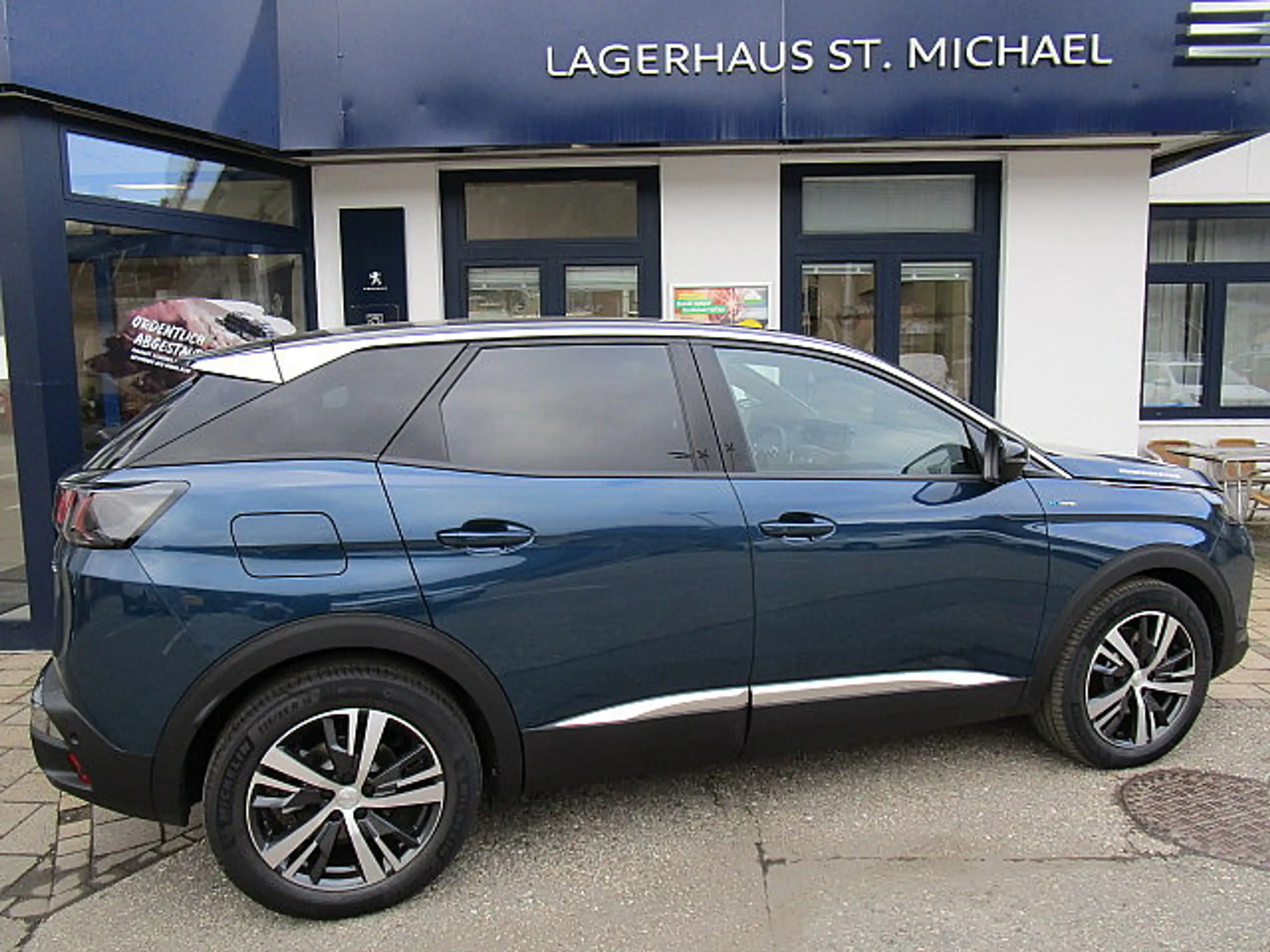 Peugeot - 3008