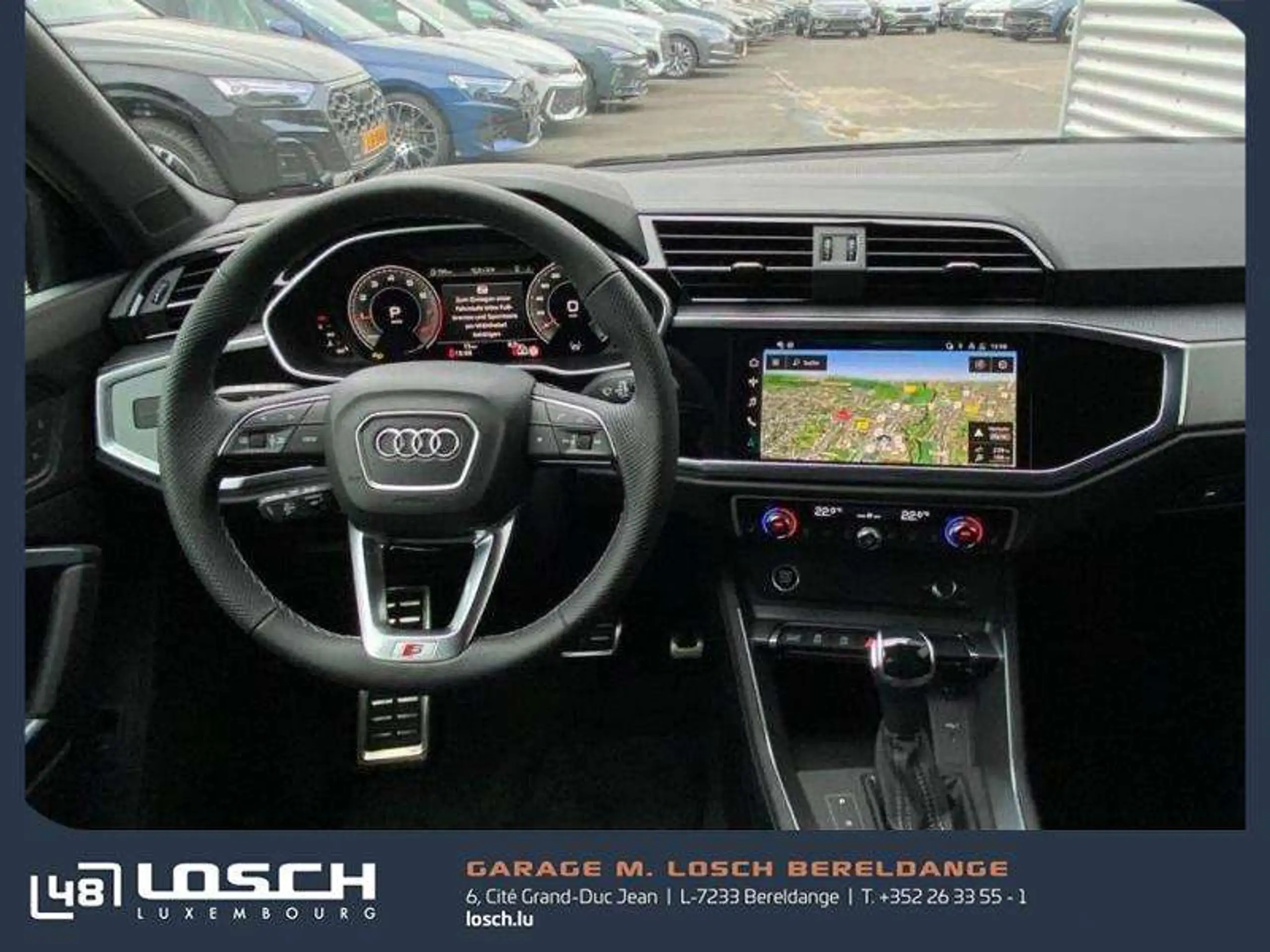 Audi - Q3