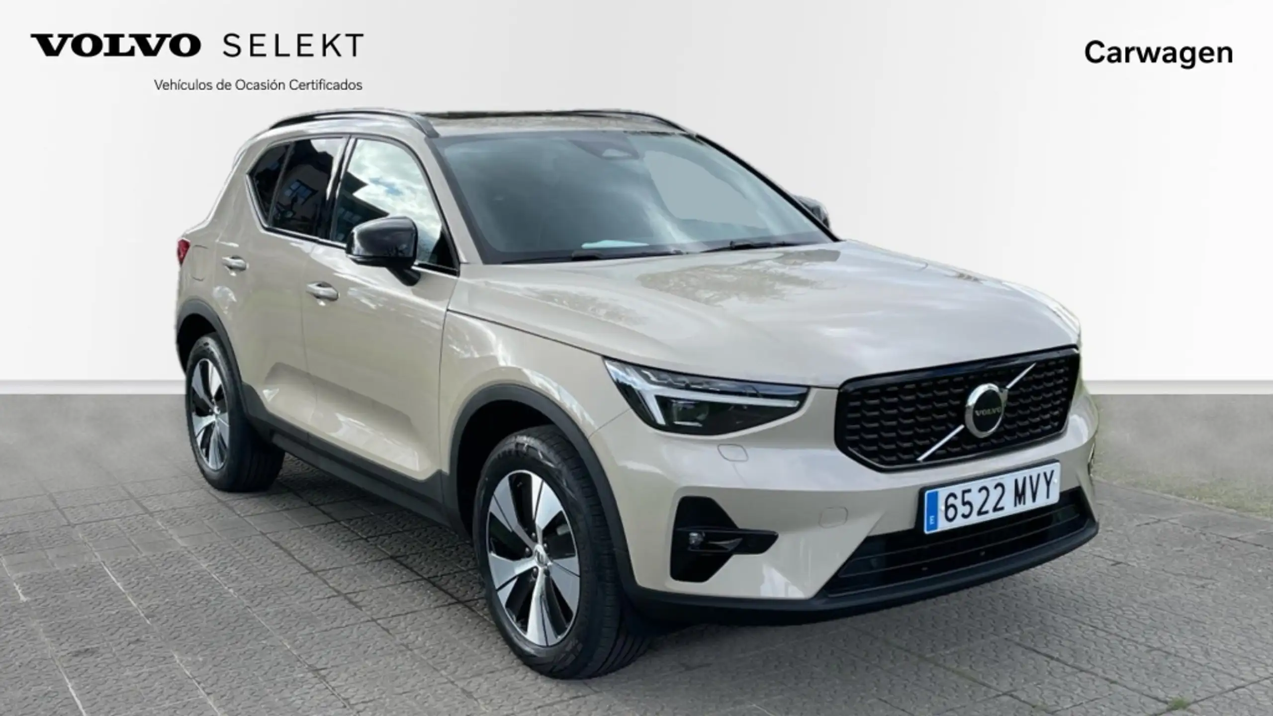 Volvo - XC40