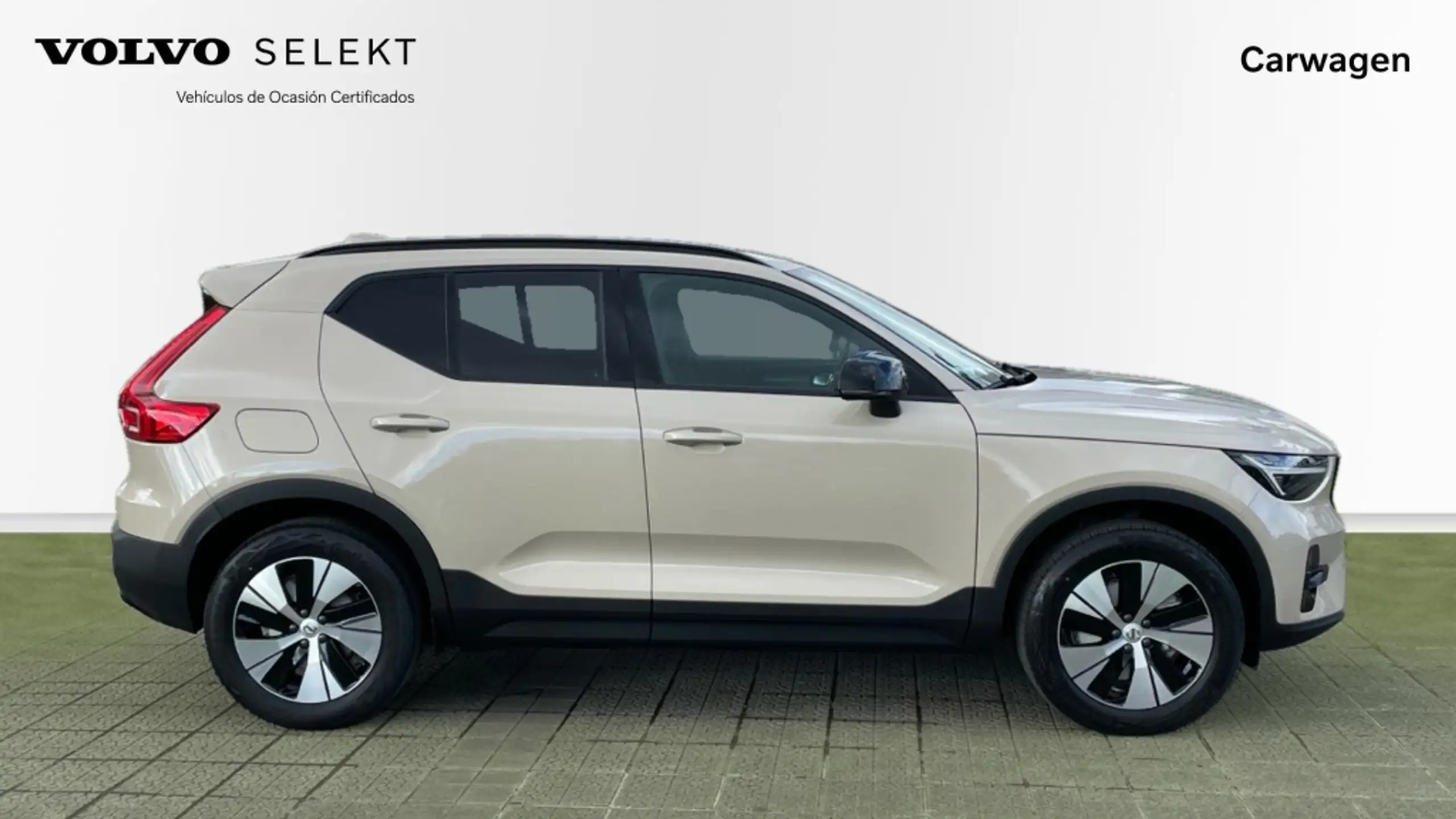 Volvo - XC40