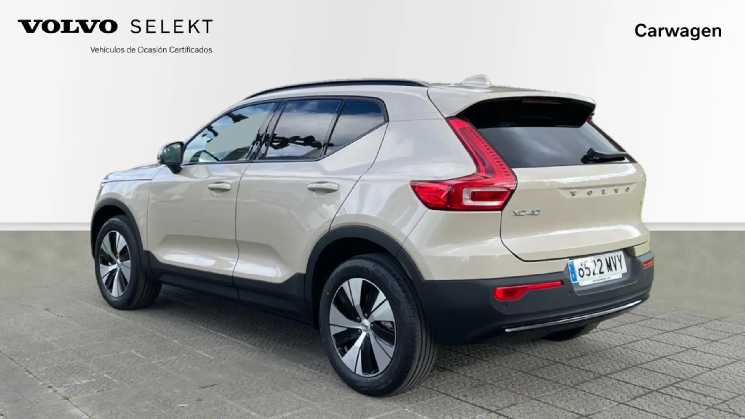 Volvo - XC40