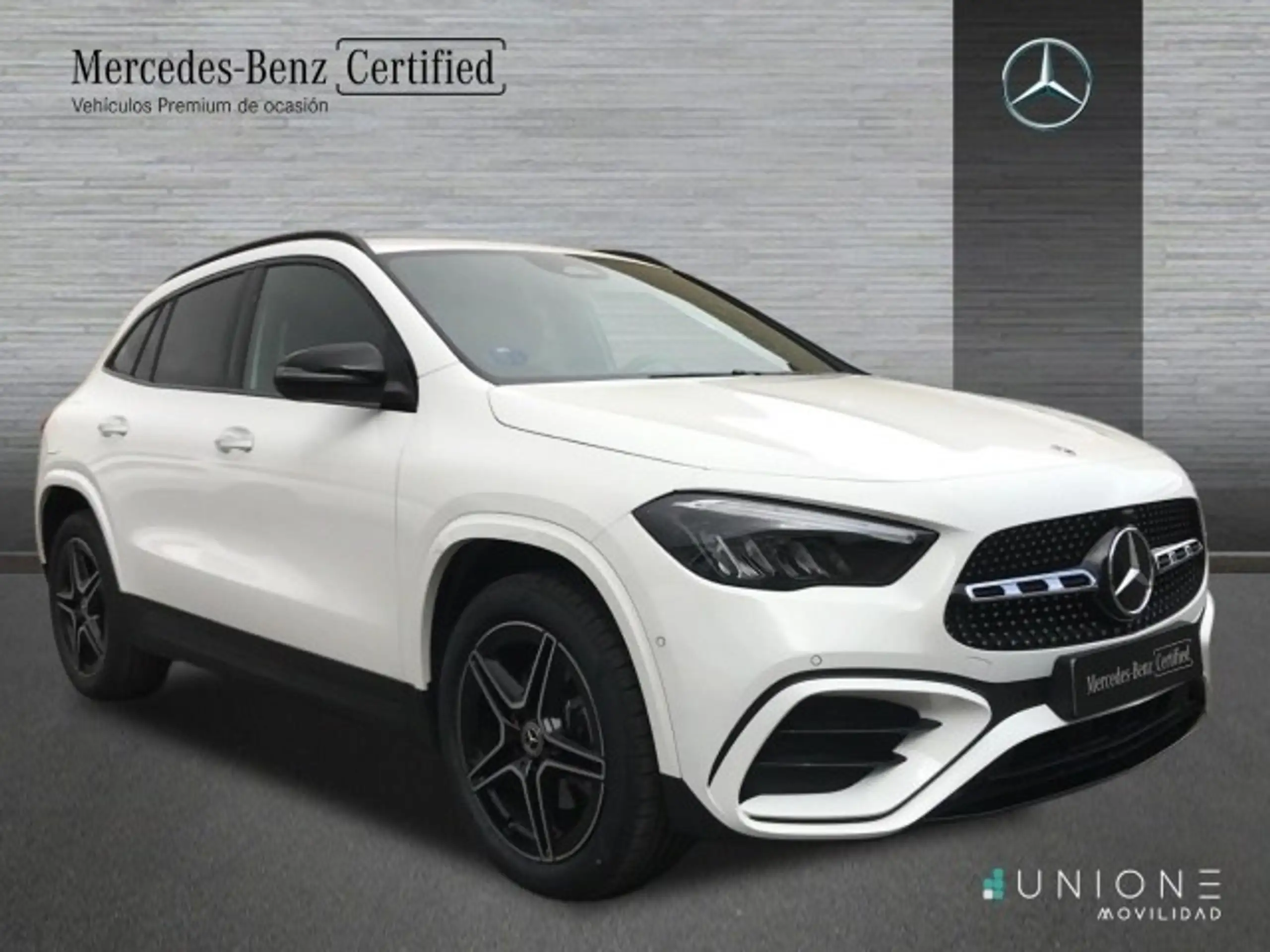 Mercedes-Benz - GLA 250