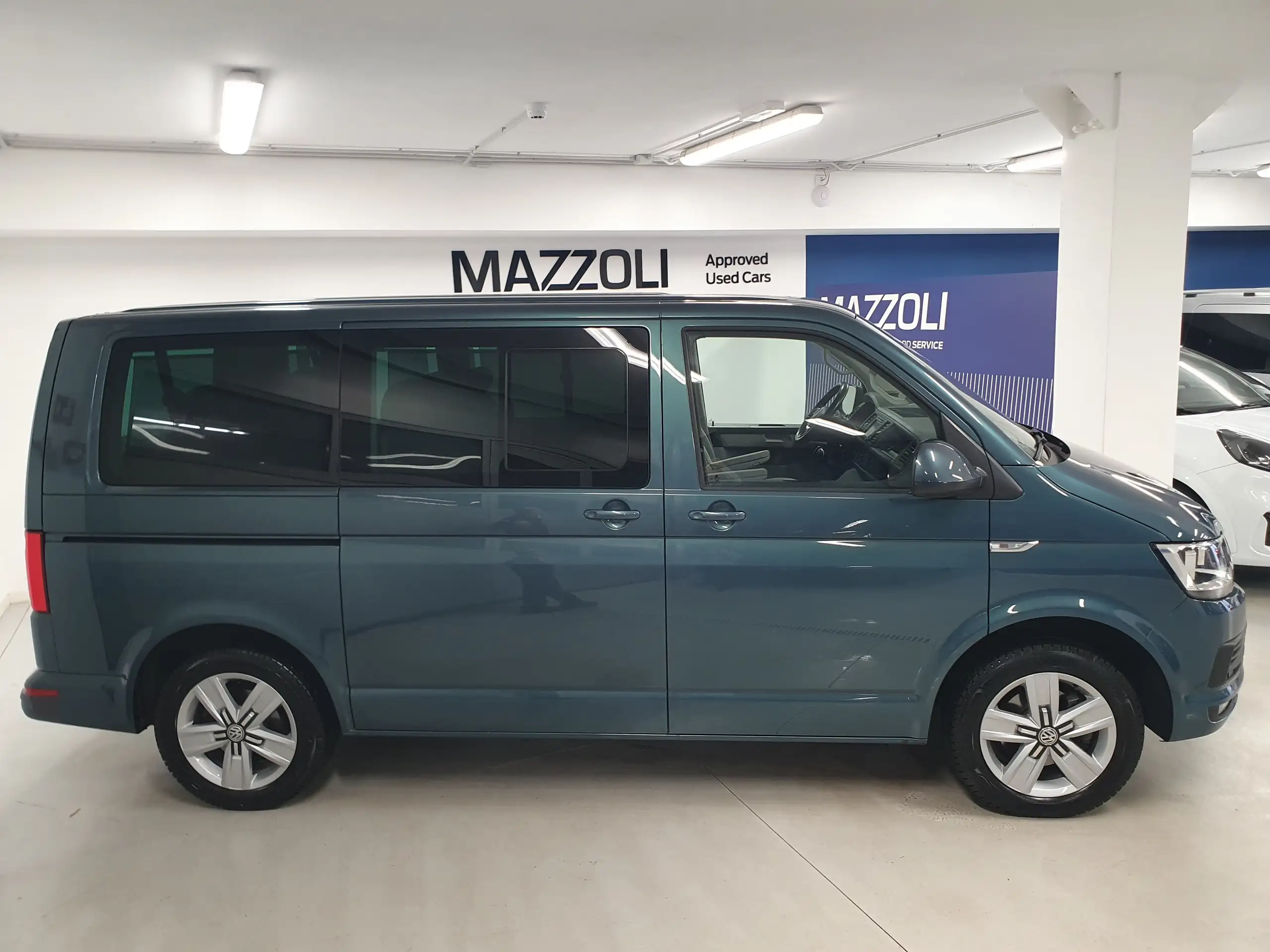 Volkswagen - T6.1 Caravelle