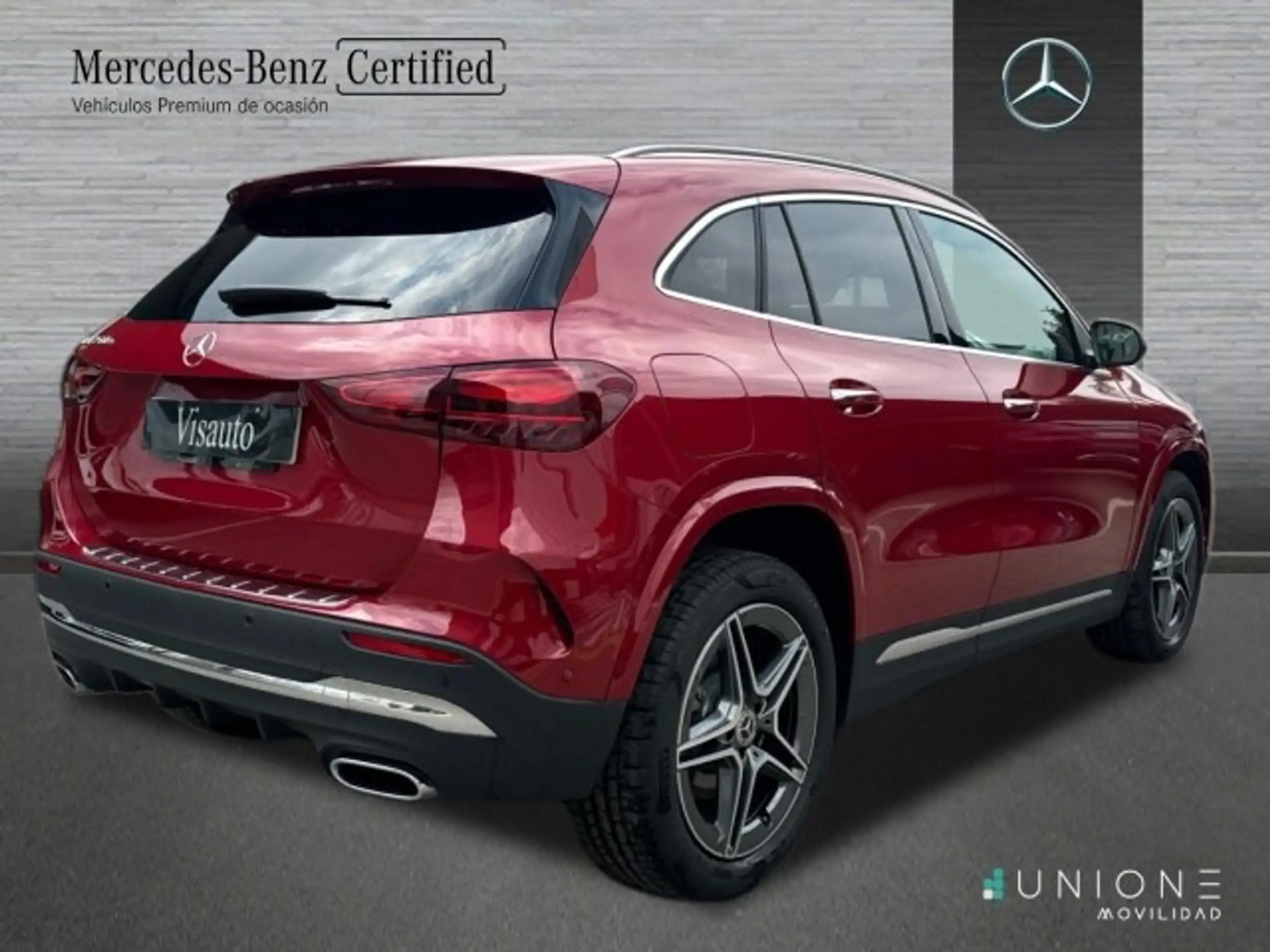 Mercedes-Benz - GLA 250