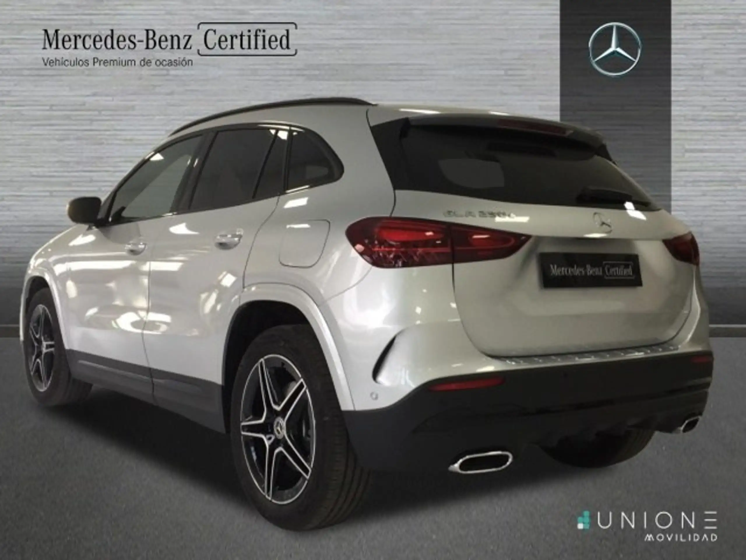 Mercedes-Benz - GLA 250