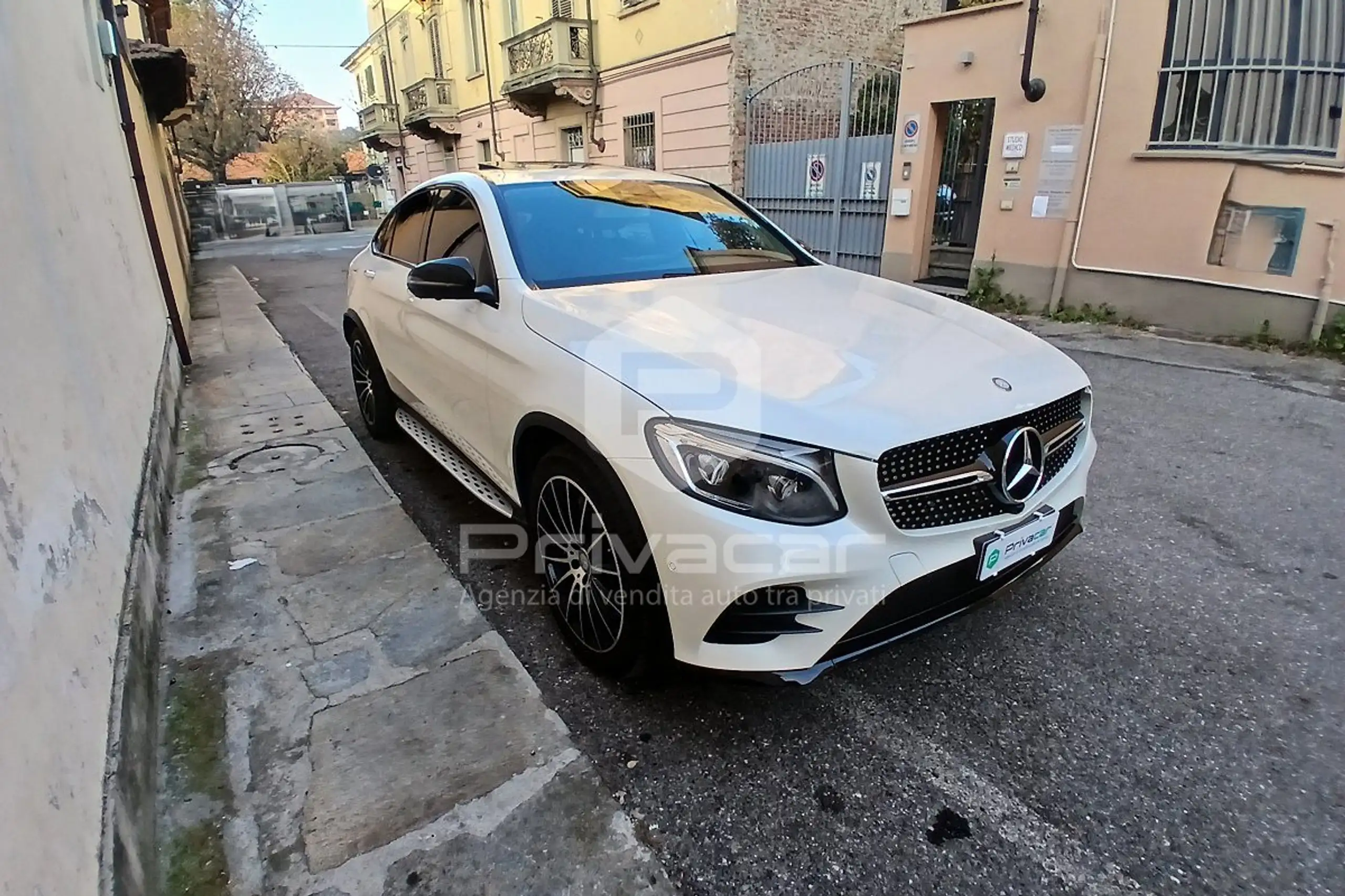 Mercedes-Benz - GLC 250