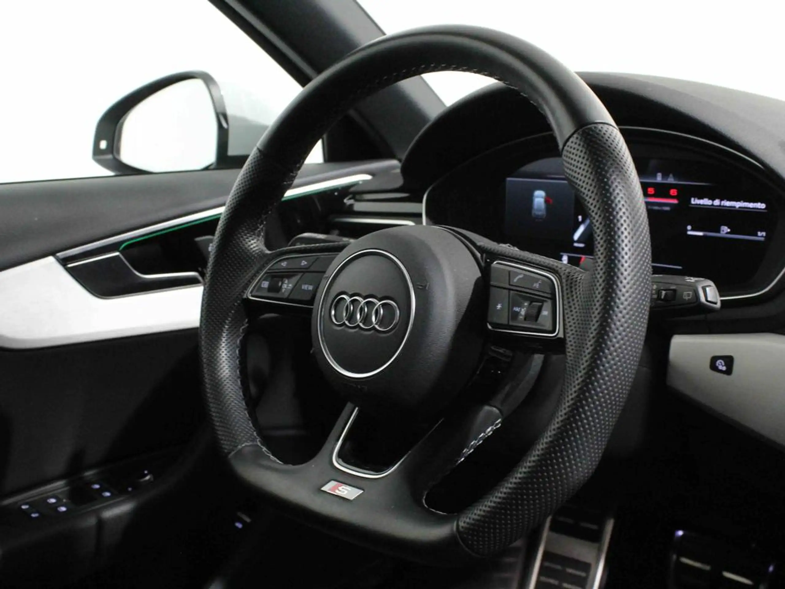 Audi - A4