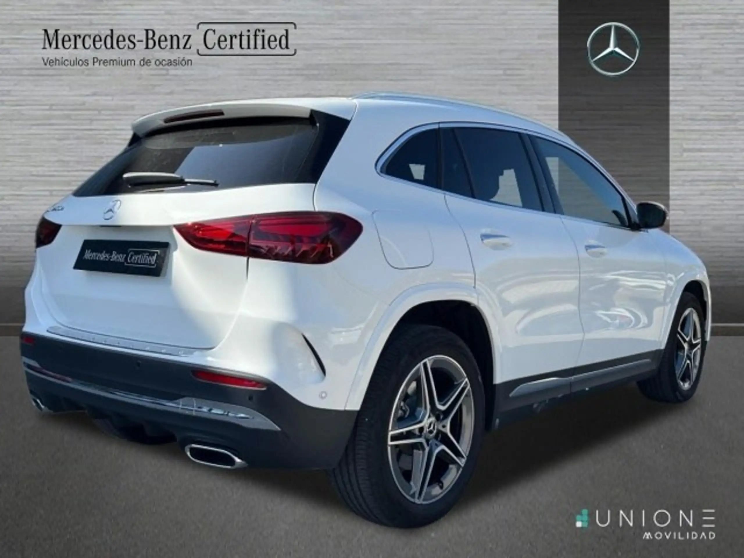 Mercedes-Benz - GLA 250