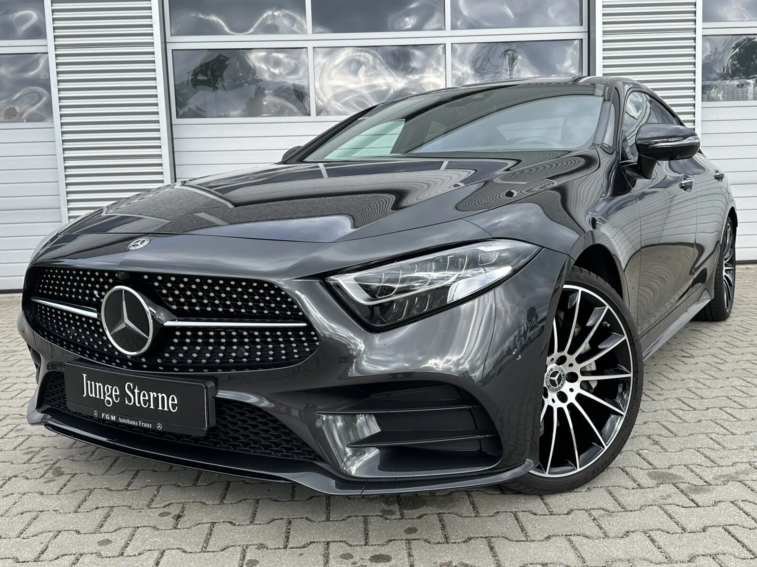 Mercedes-Benz - CLS 400