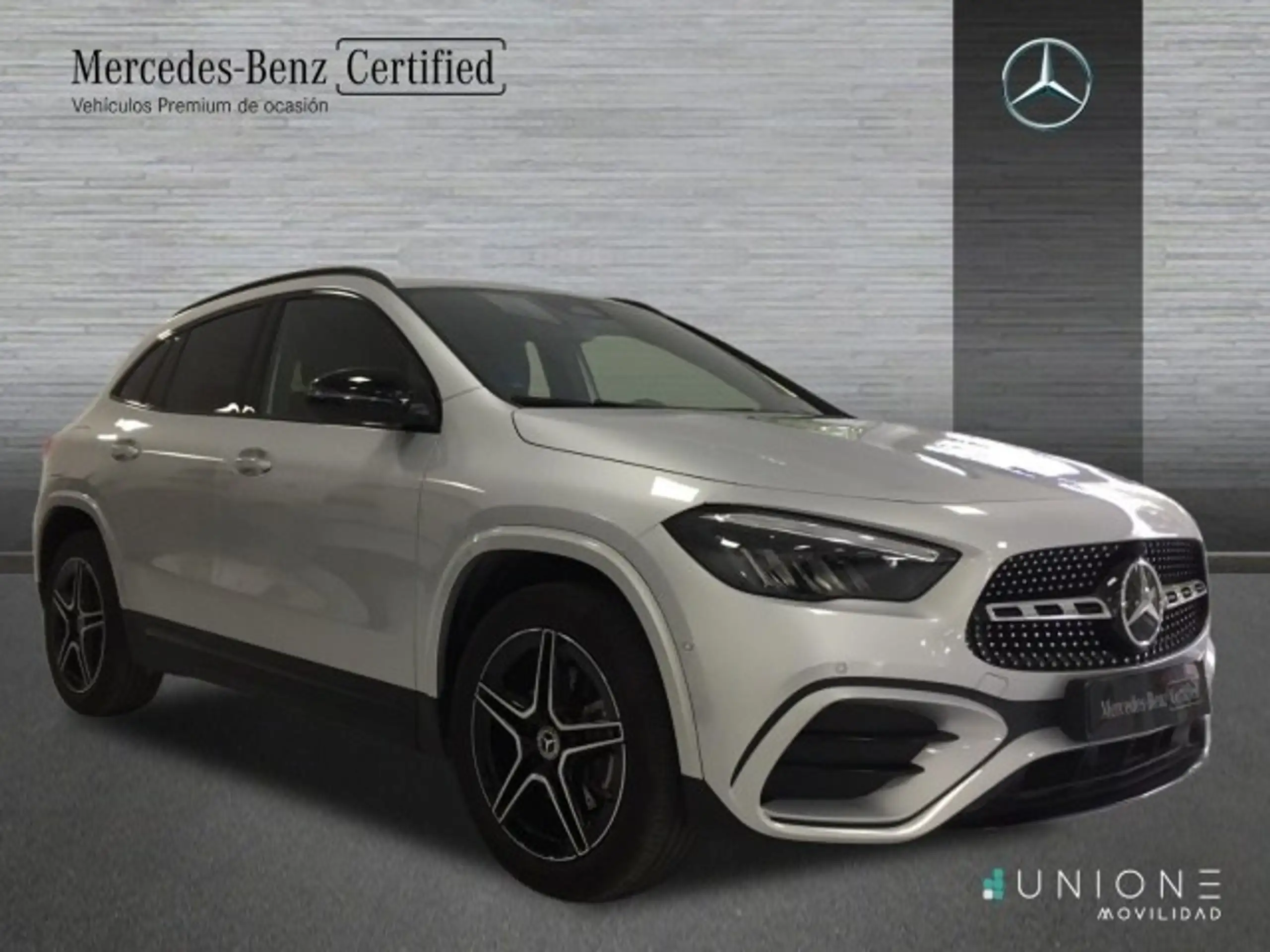 Mercedes-Benz - GLA 250