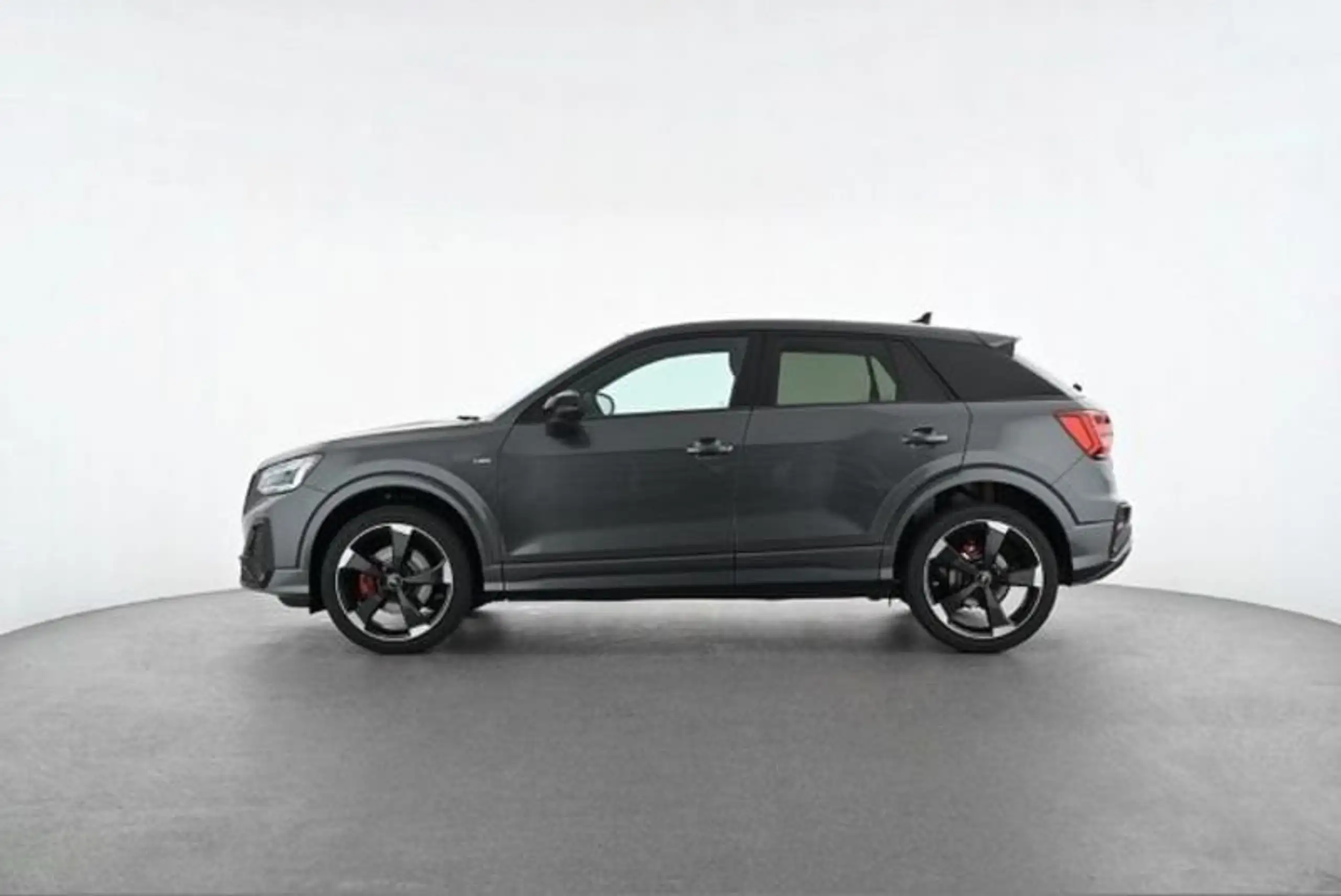 Audi - Q2