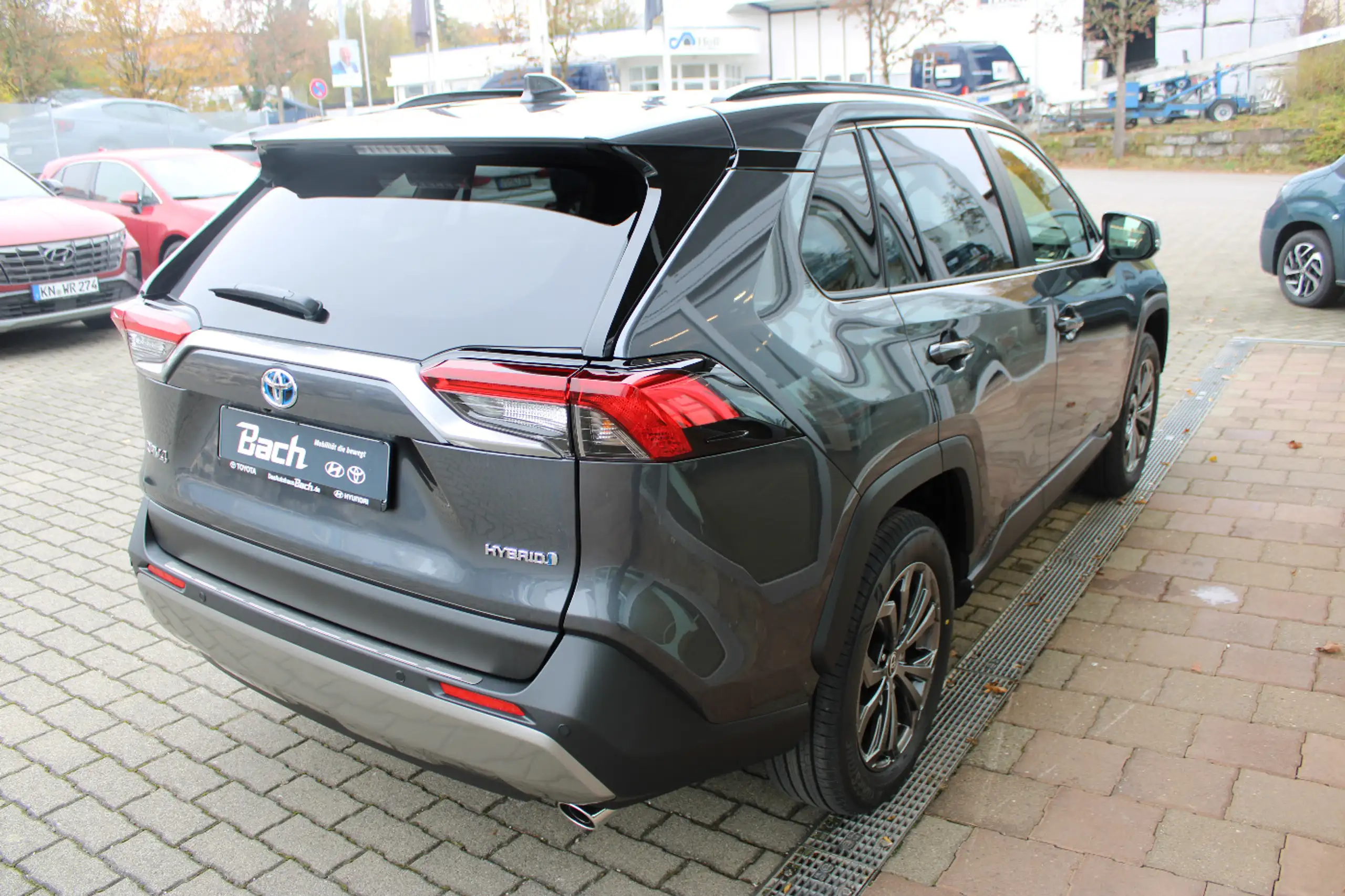 Toyota - RAV 4