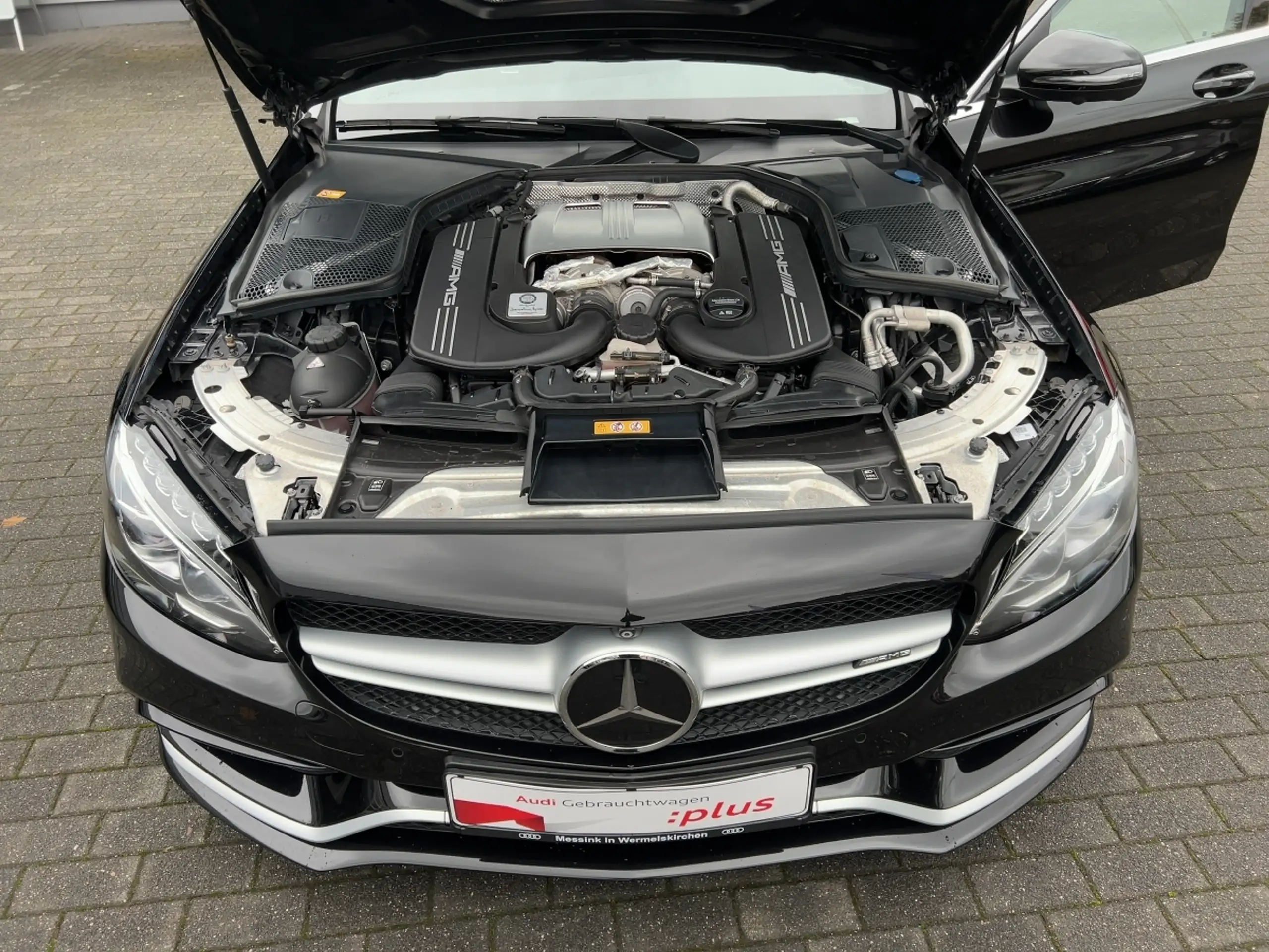 Mercedes-Benz - C 63 AMG