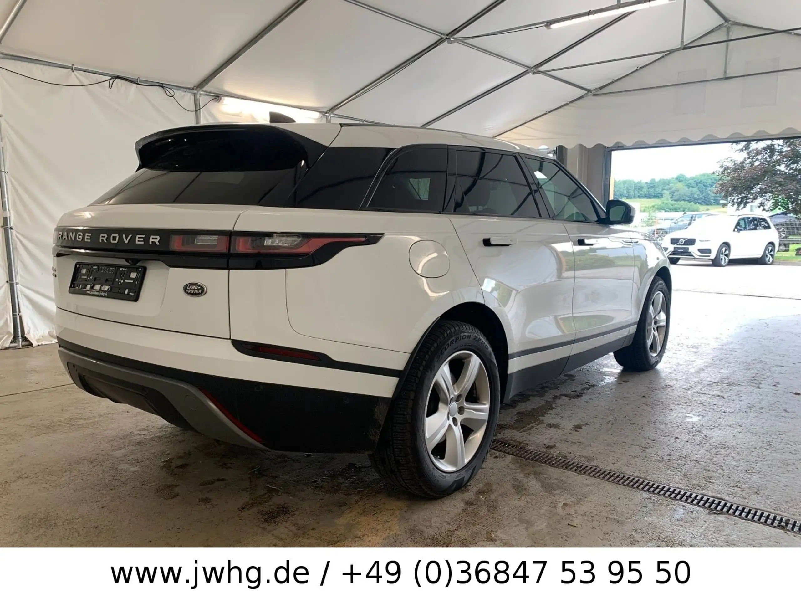 Land Rover - Range Rover Velar