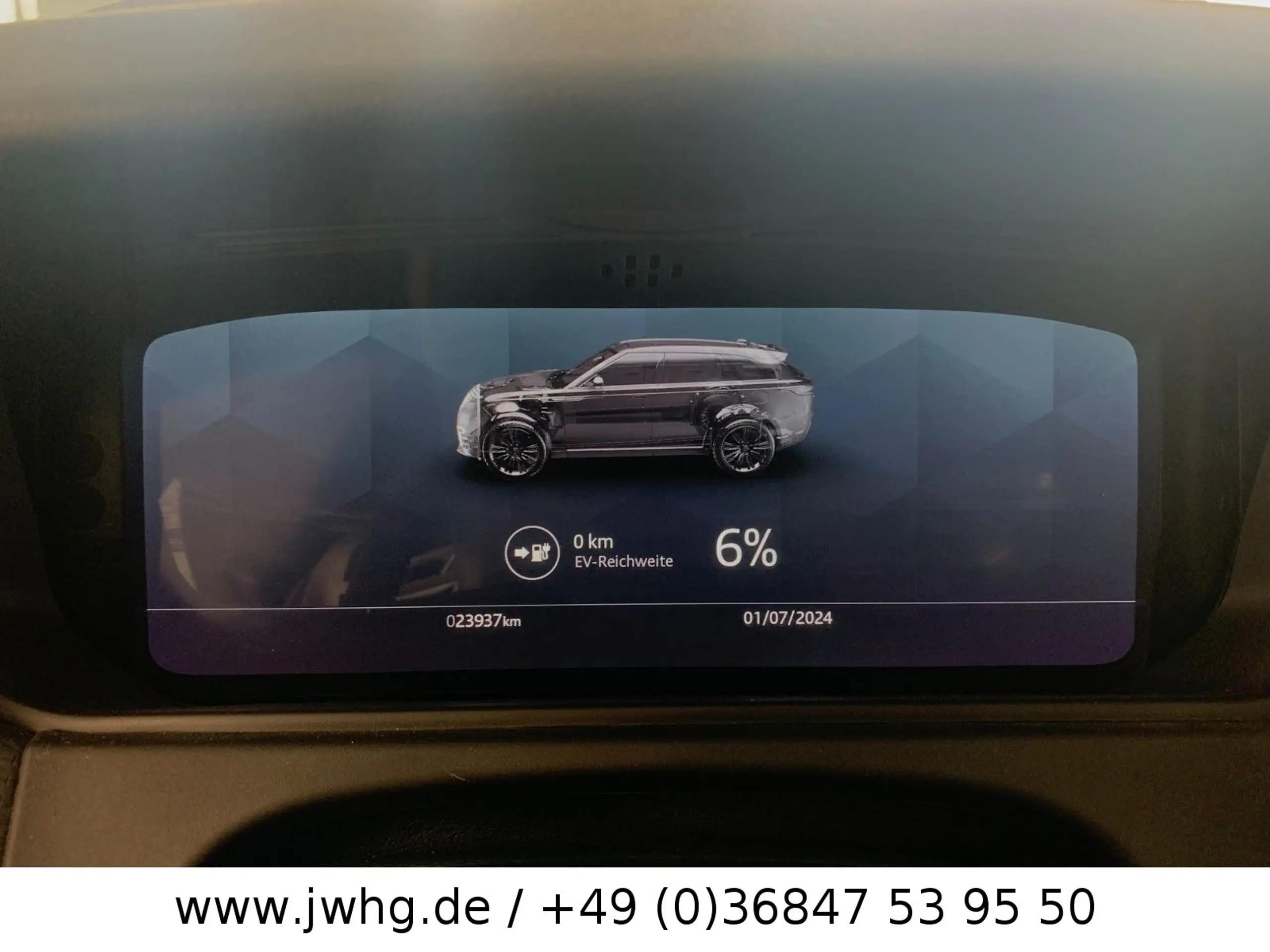 Land Rover - Range Rover Velar