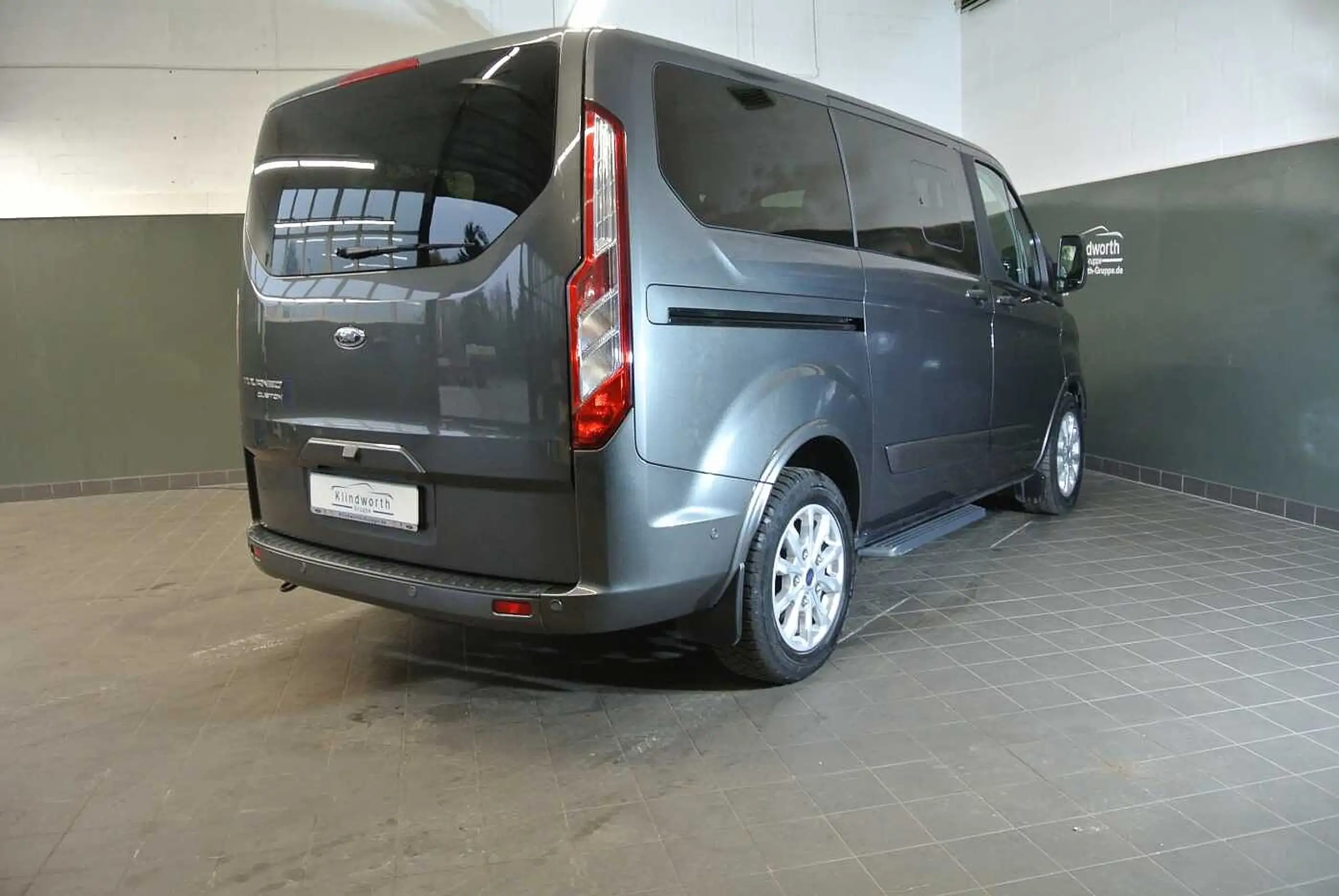 Ford - Tourneo Custom