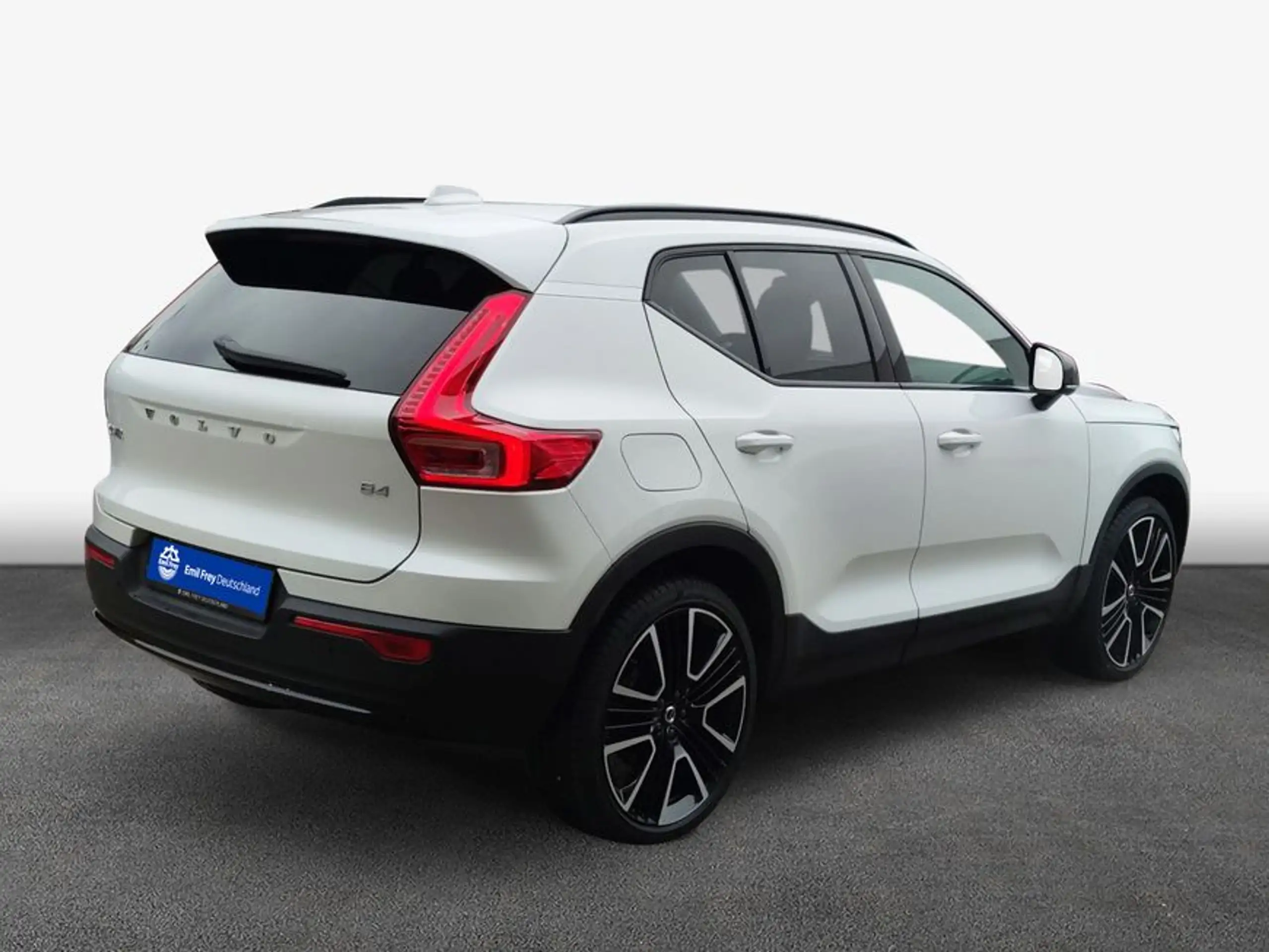 Volvo - XC40