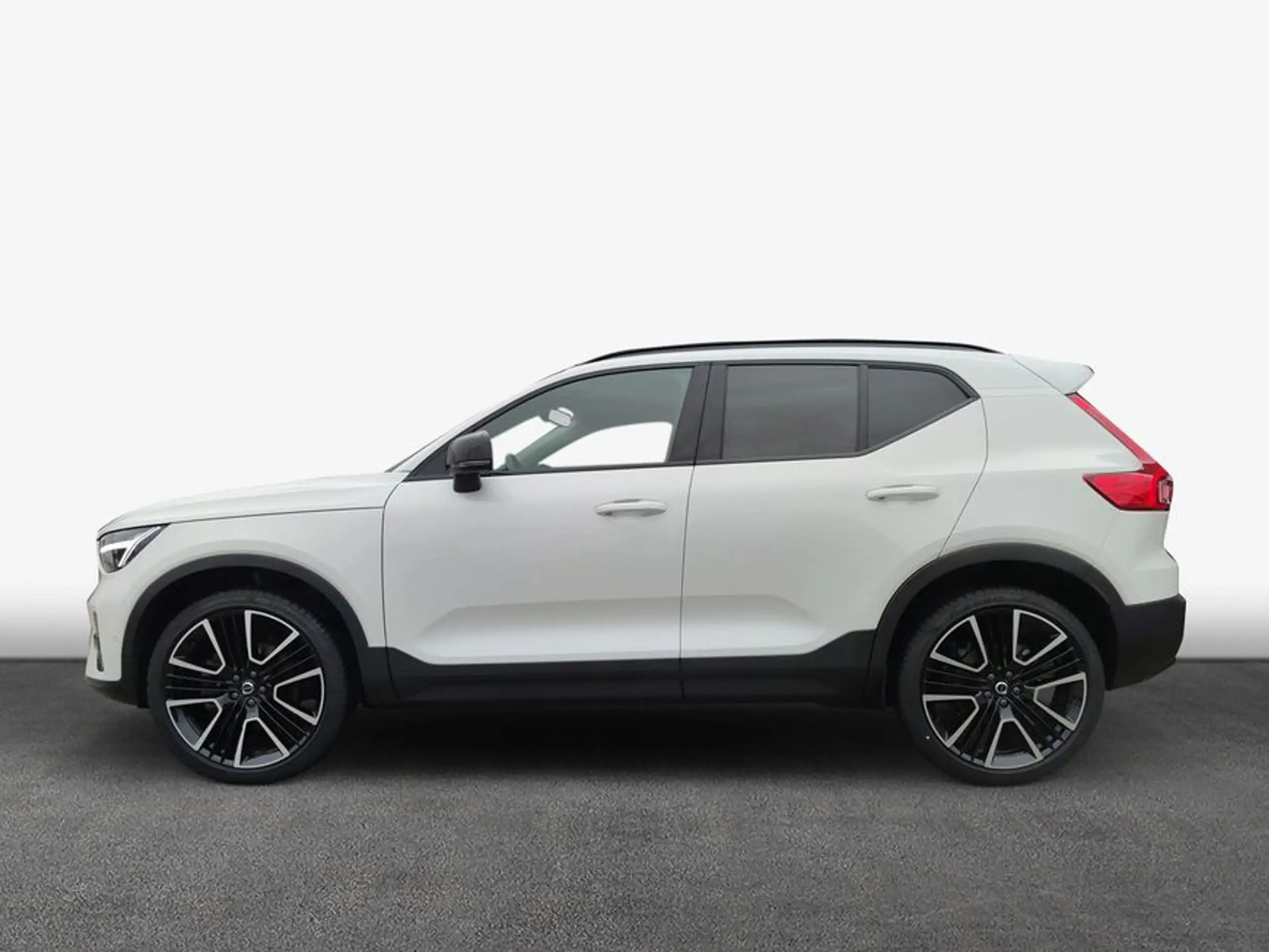 Volvo - XC40