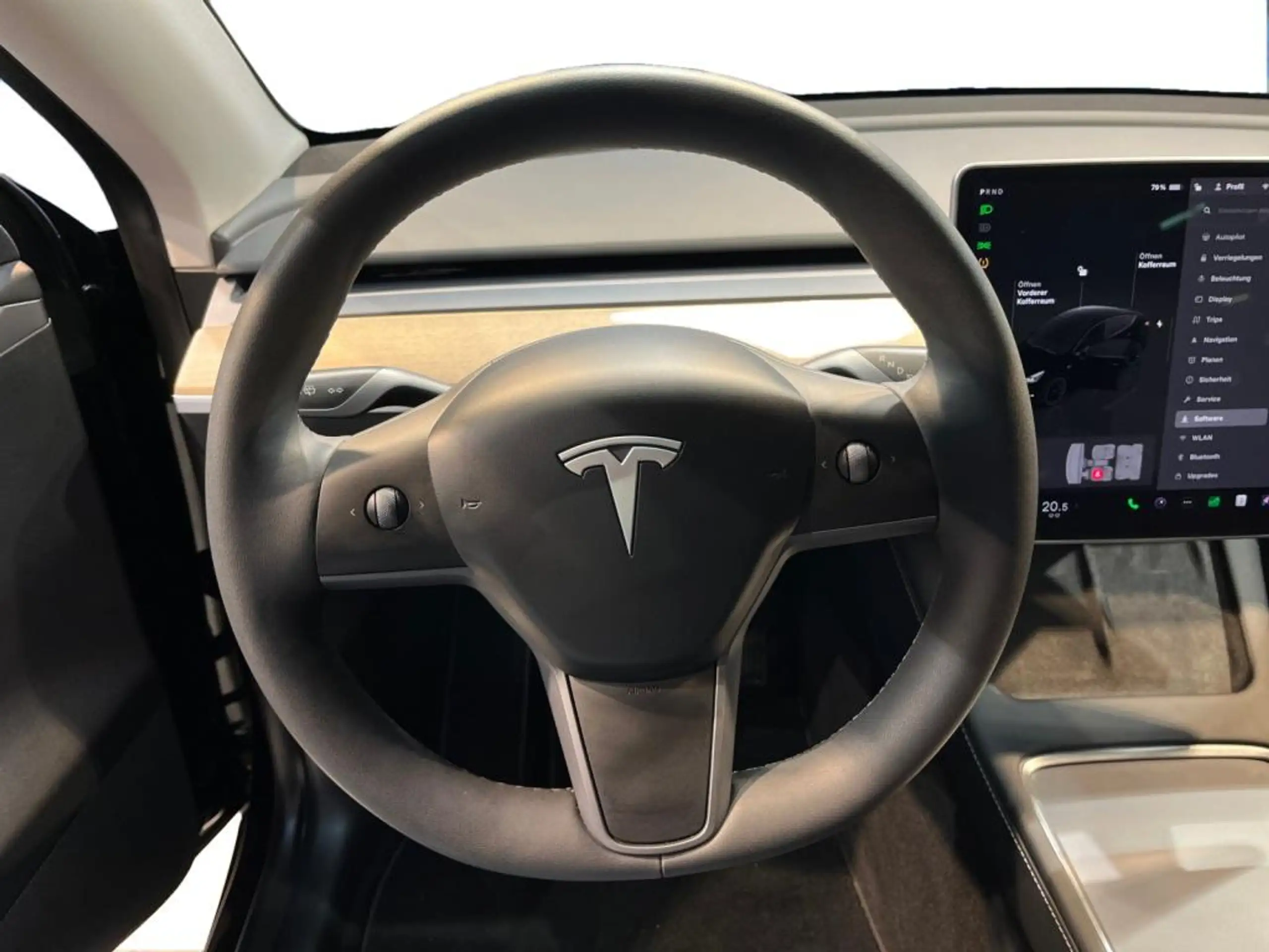 Tesla - Model Y