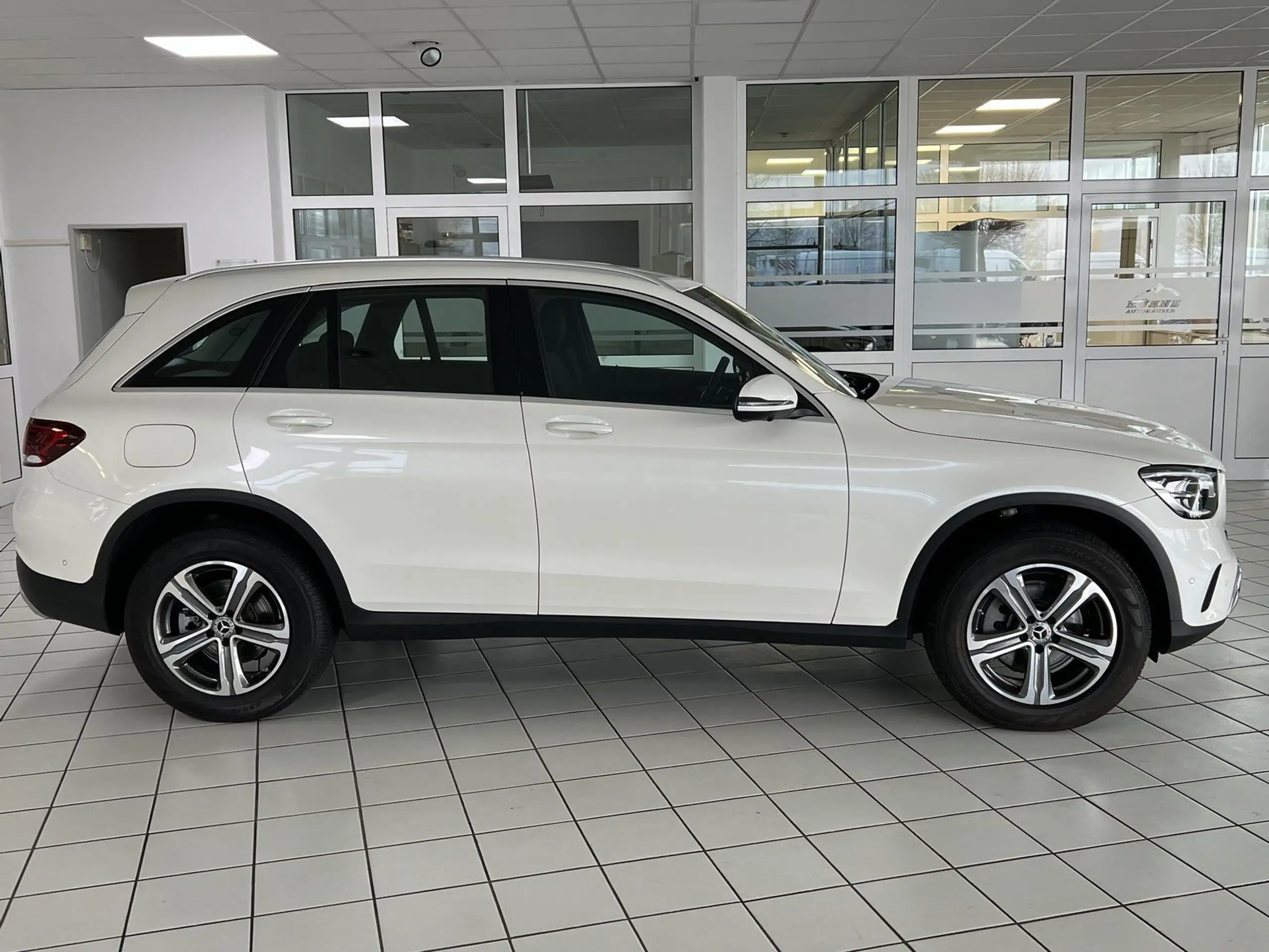 Mercedes-Benz - GLC 200