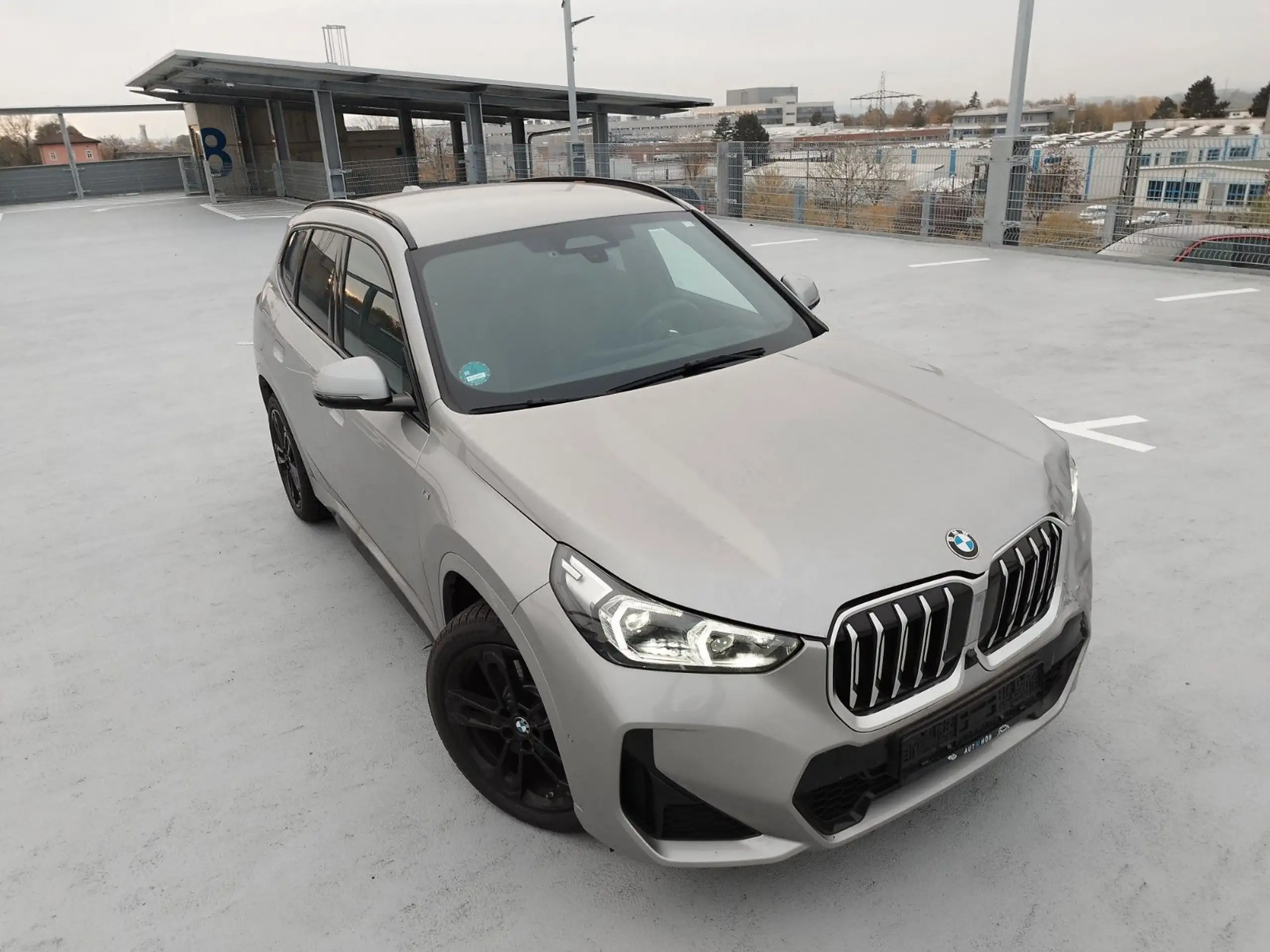 BMW - X1