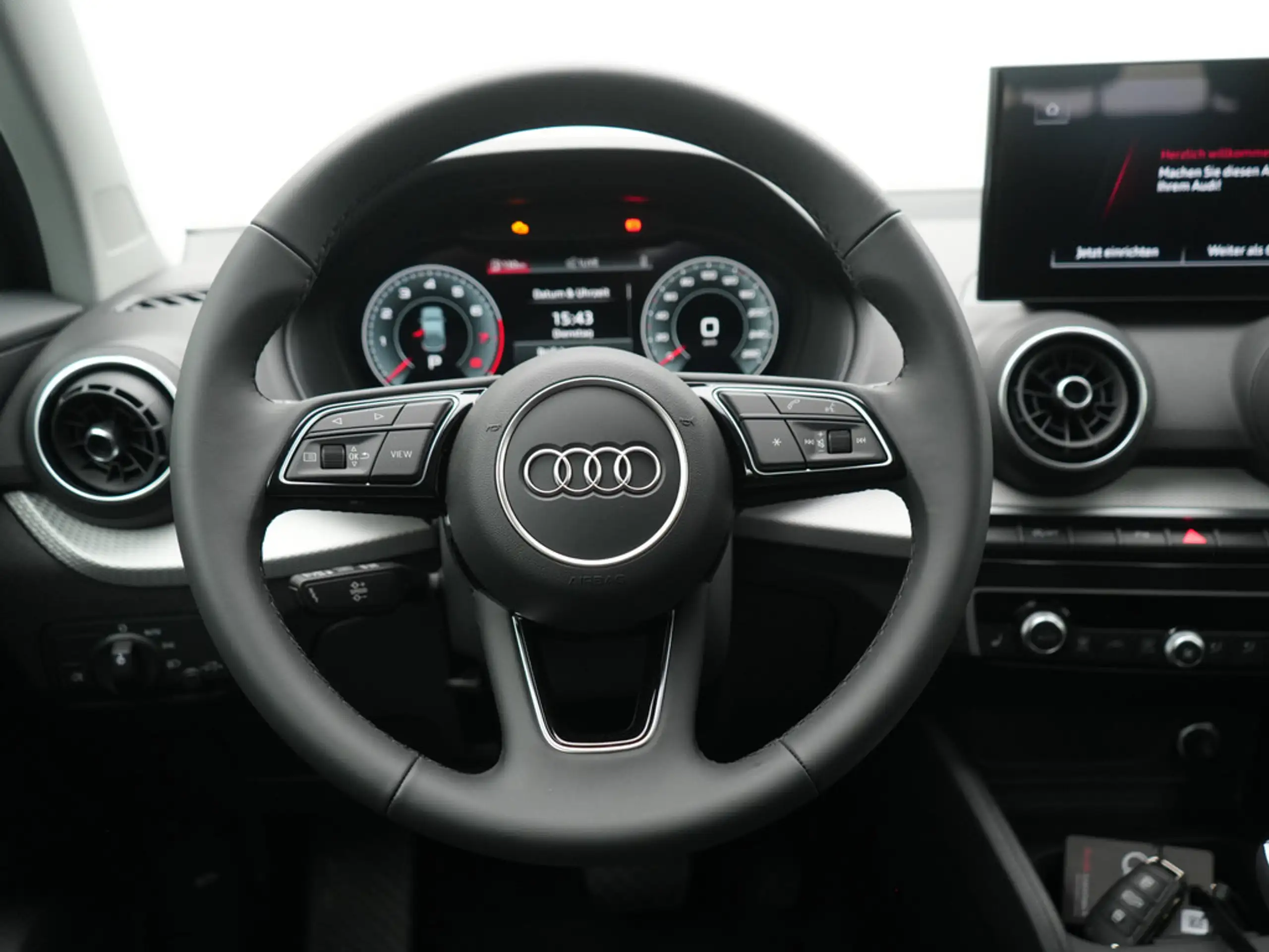 Audi - Q2