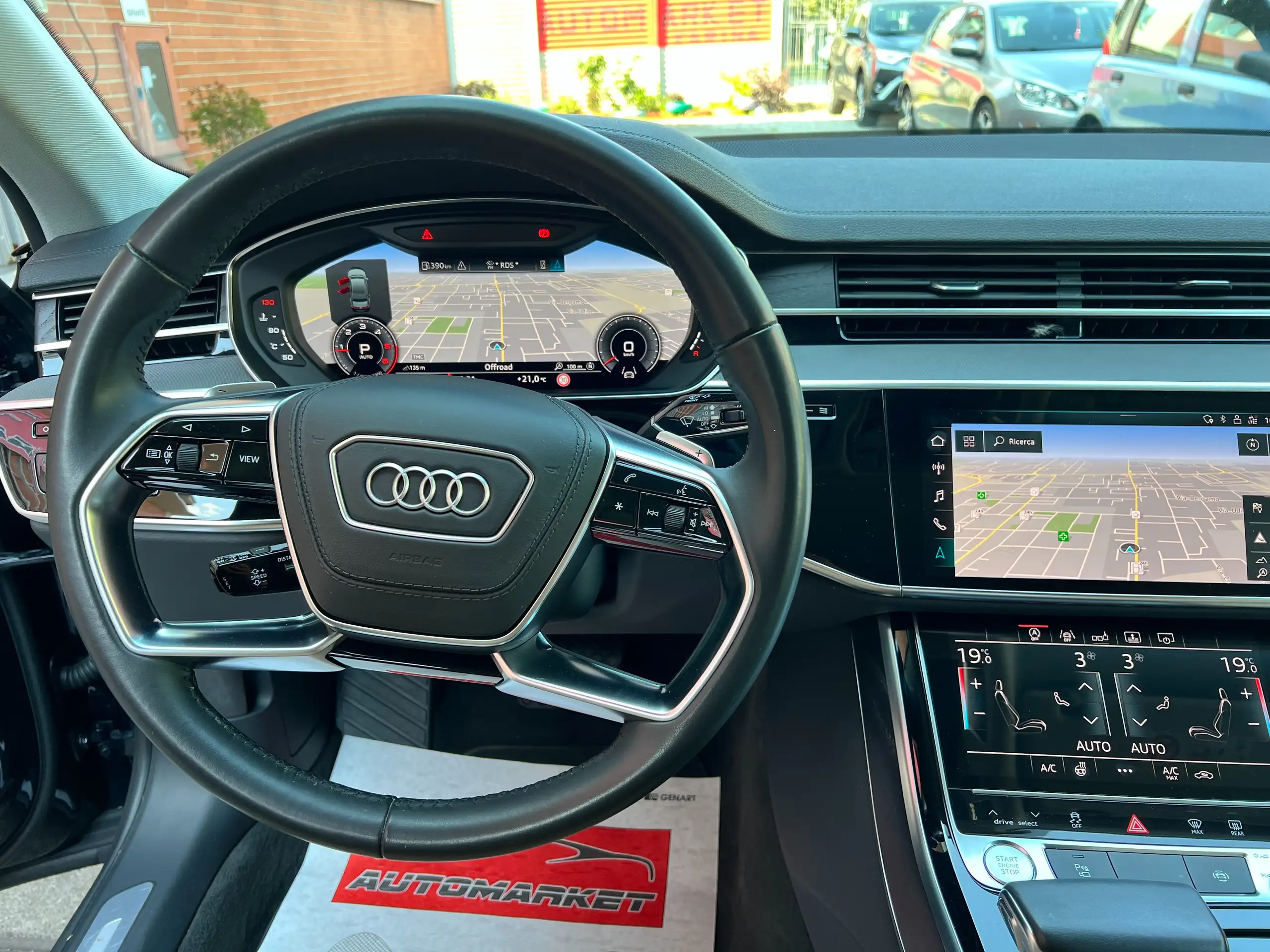 Audi - A8