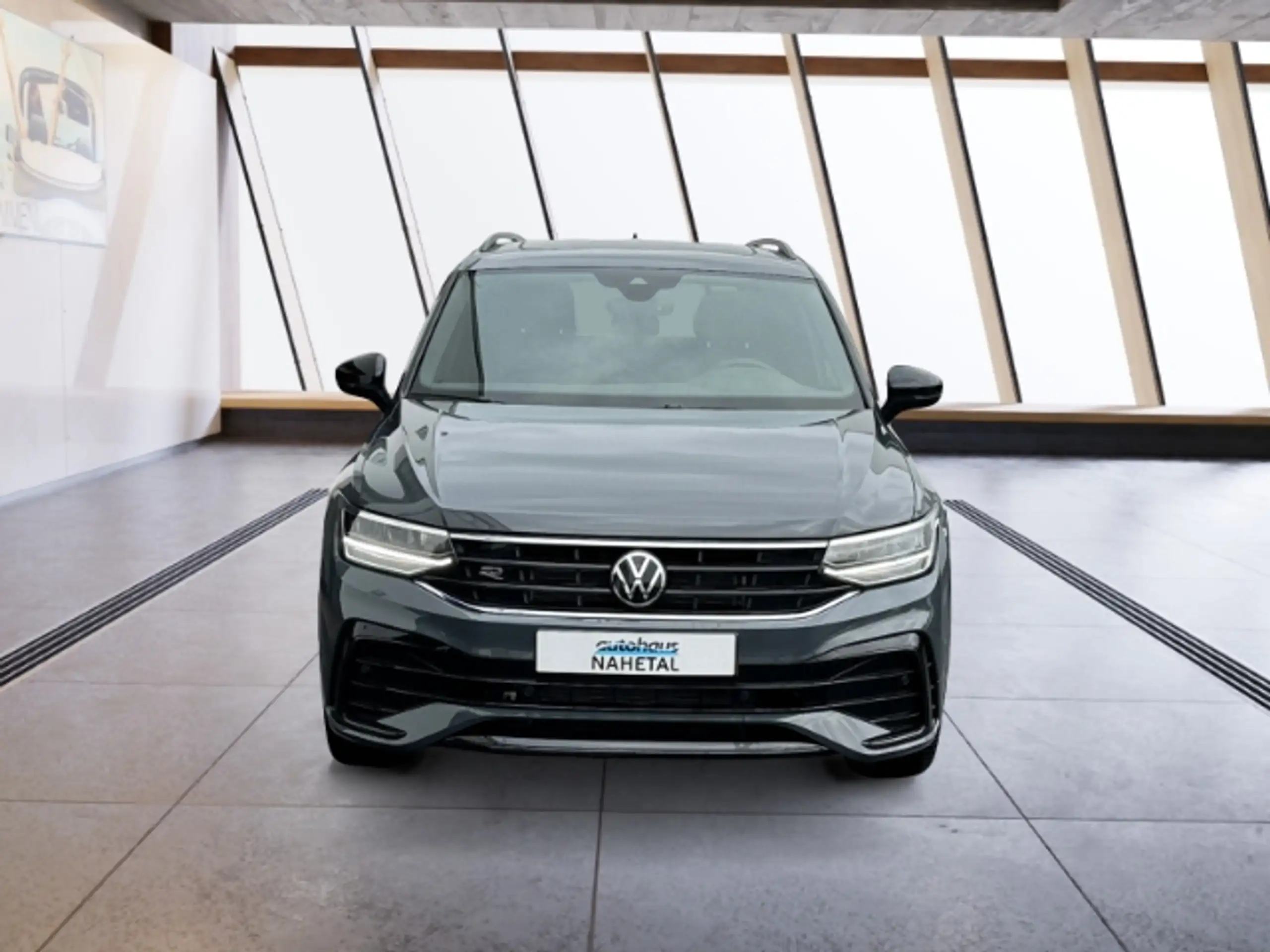 Volkswagen - Tiguan