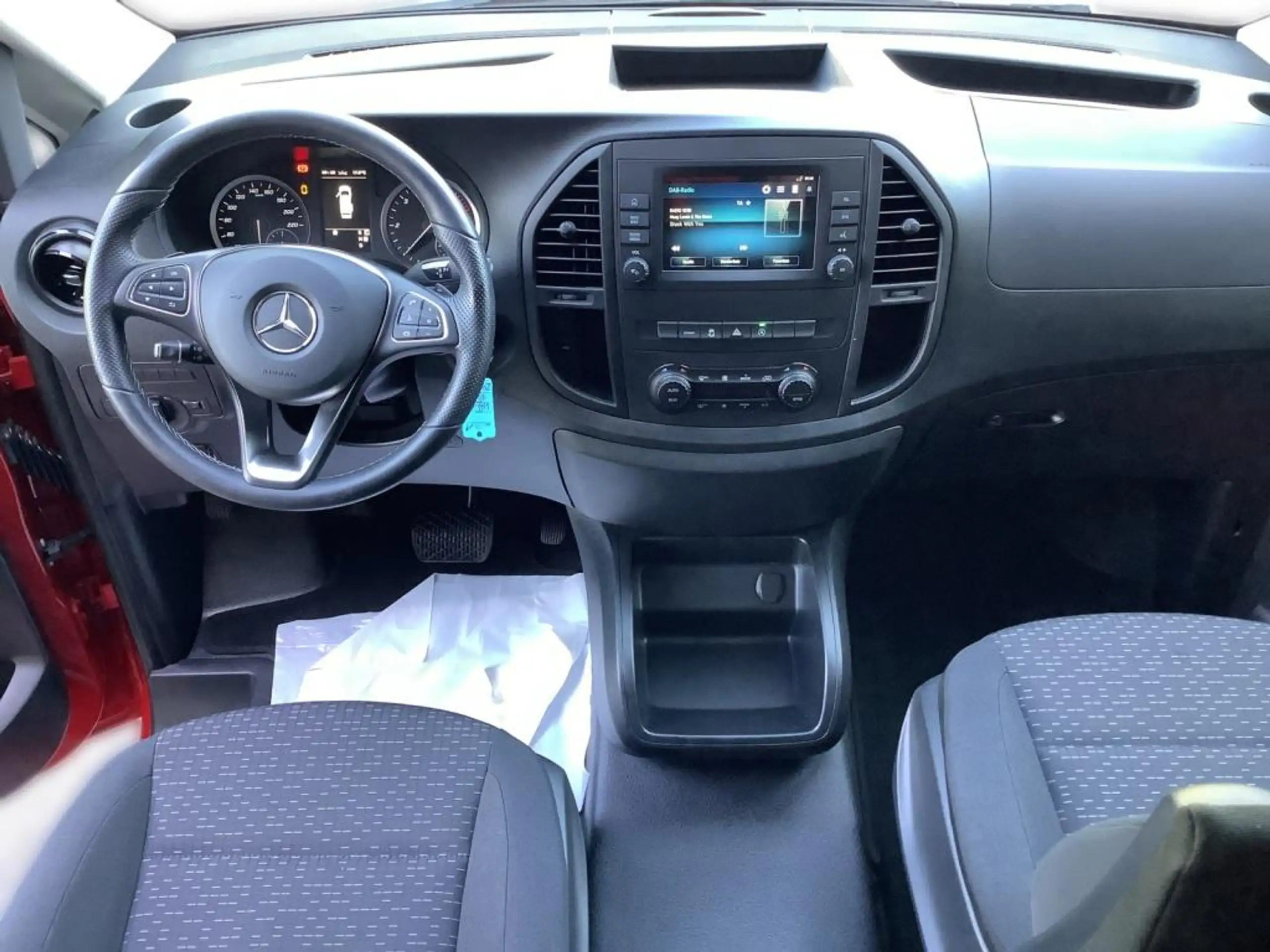 Mercedes-Benz - Vito