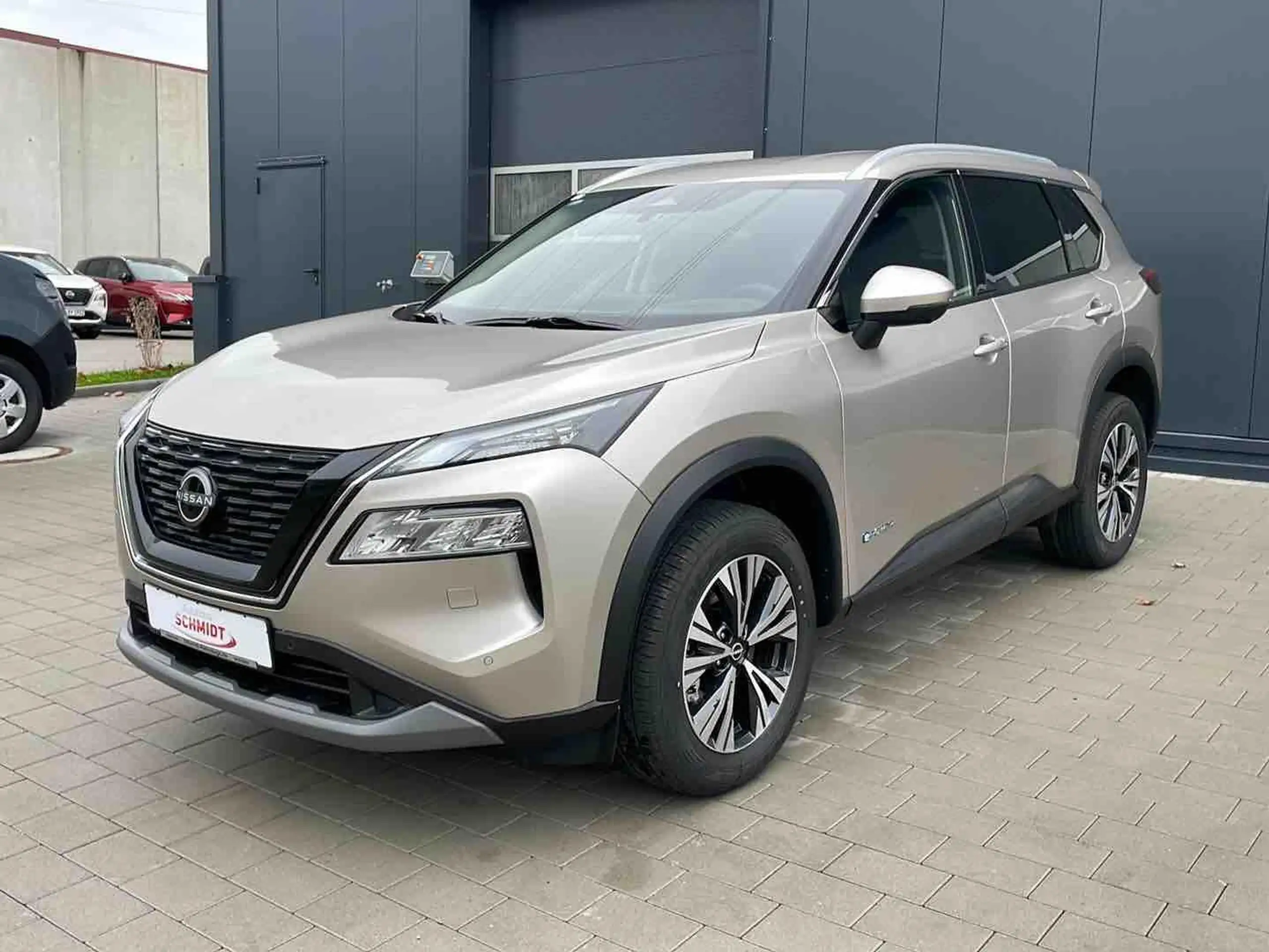 Nissan - X-Trail