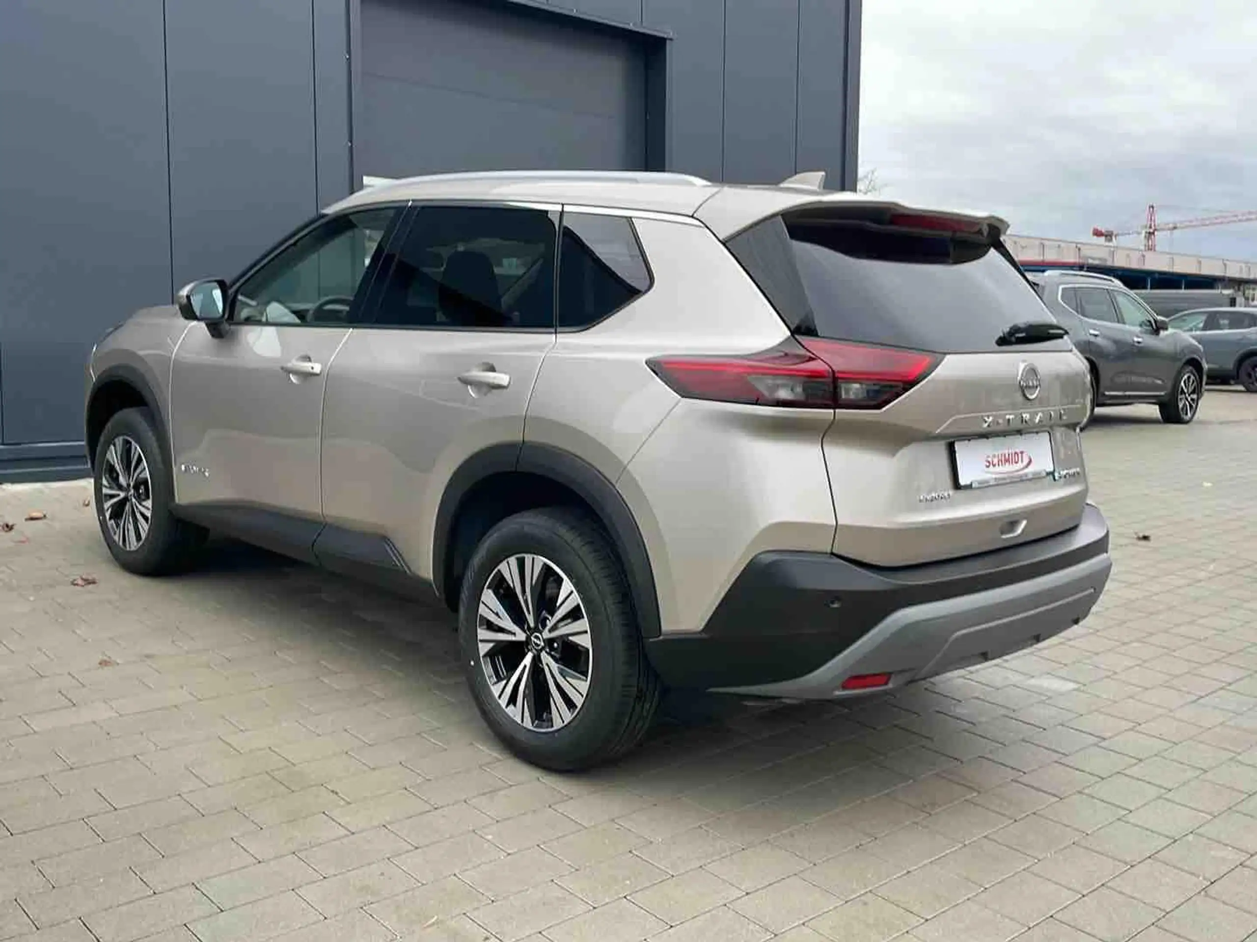 Nissan - X-Trail