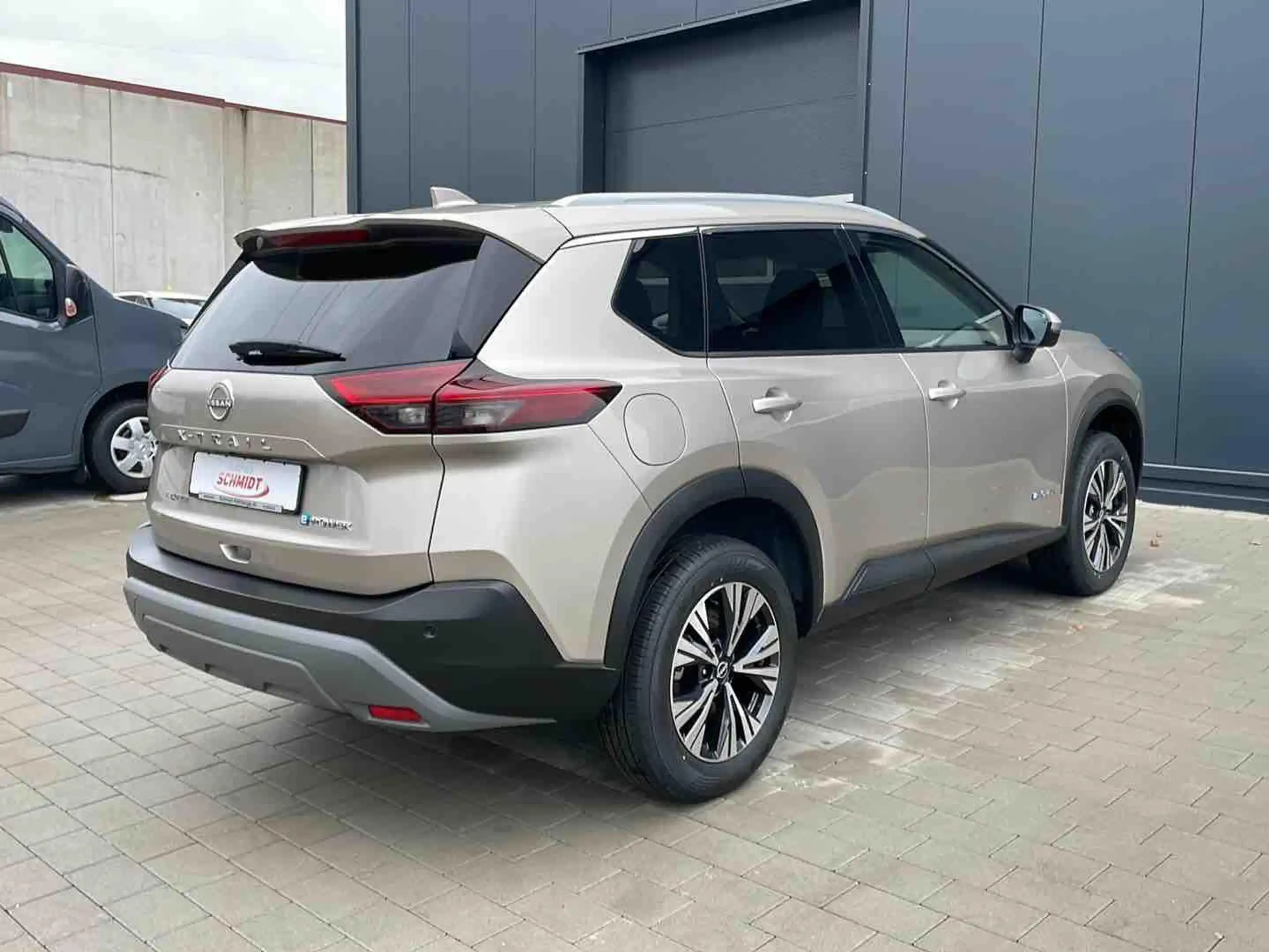 Nissan - X-Trail