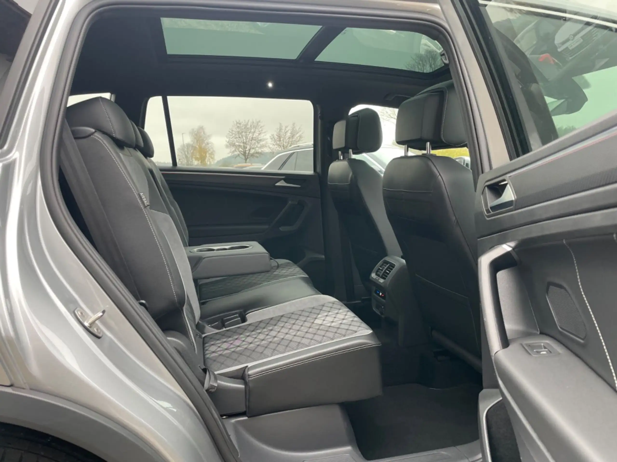 Volkswagen - Tiguan Allspace