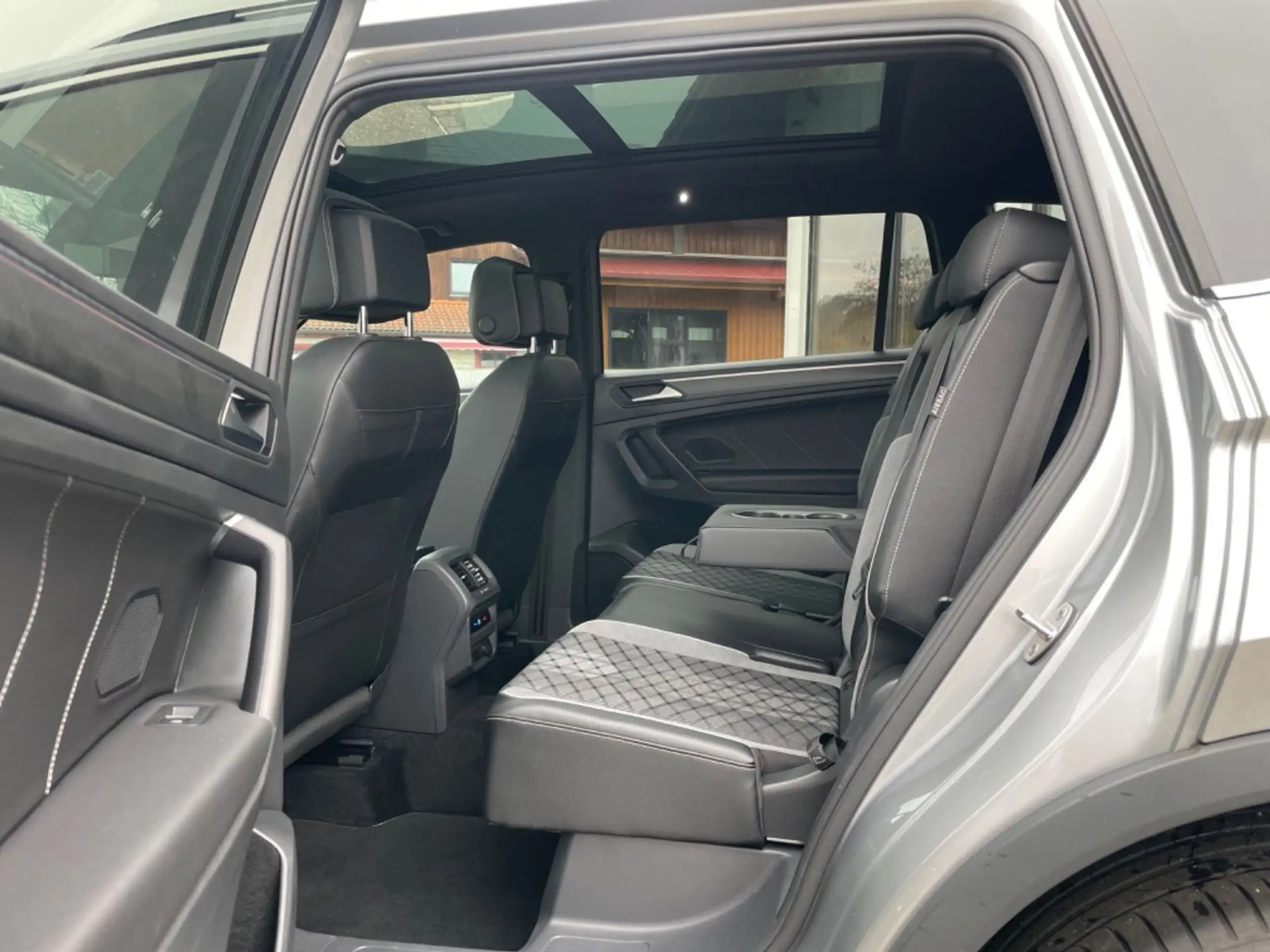 Volkswagen - Tiguan Allspace