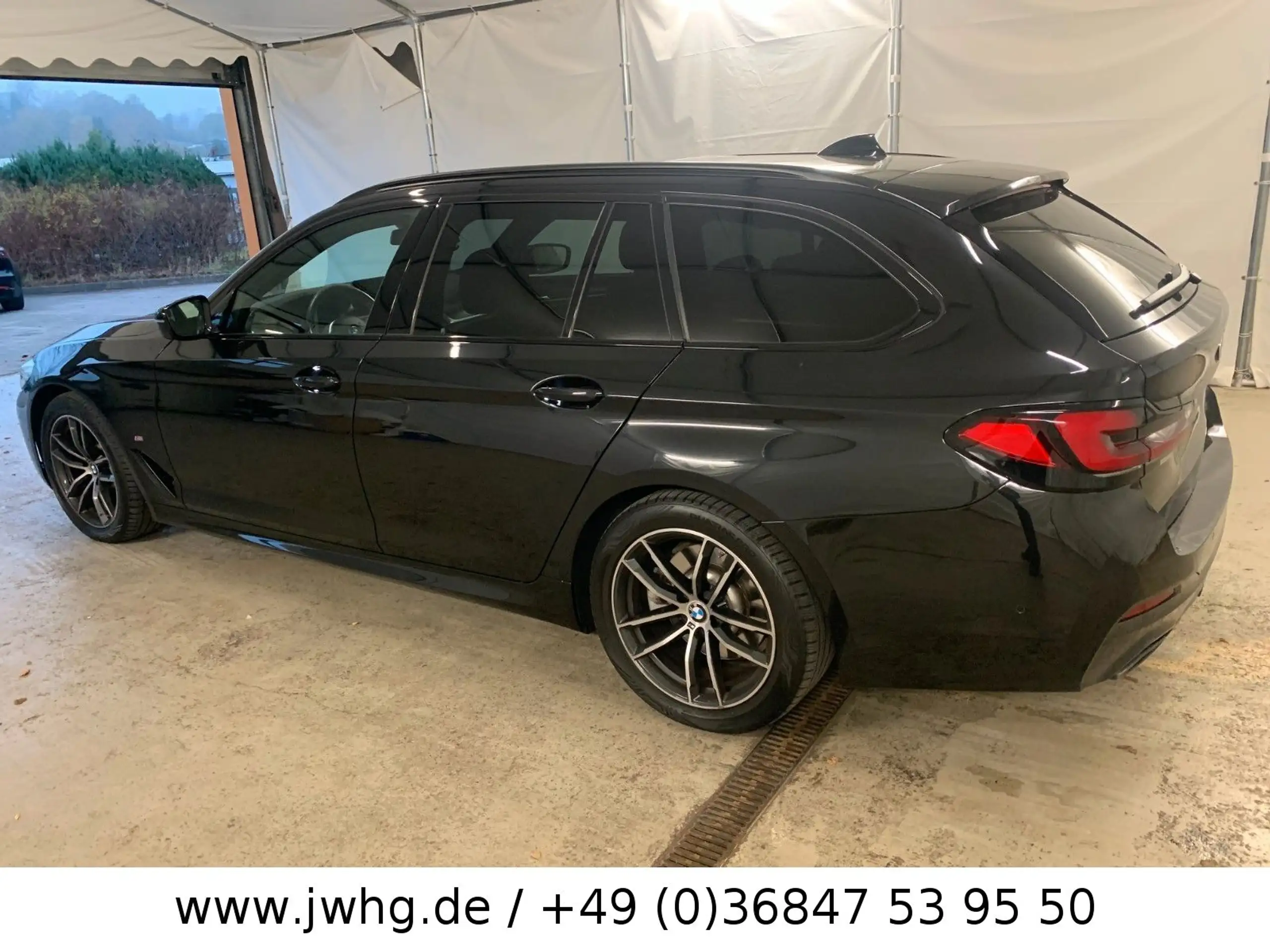 BMW - 530