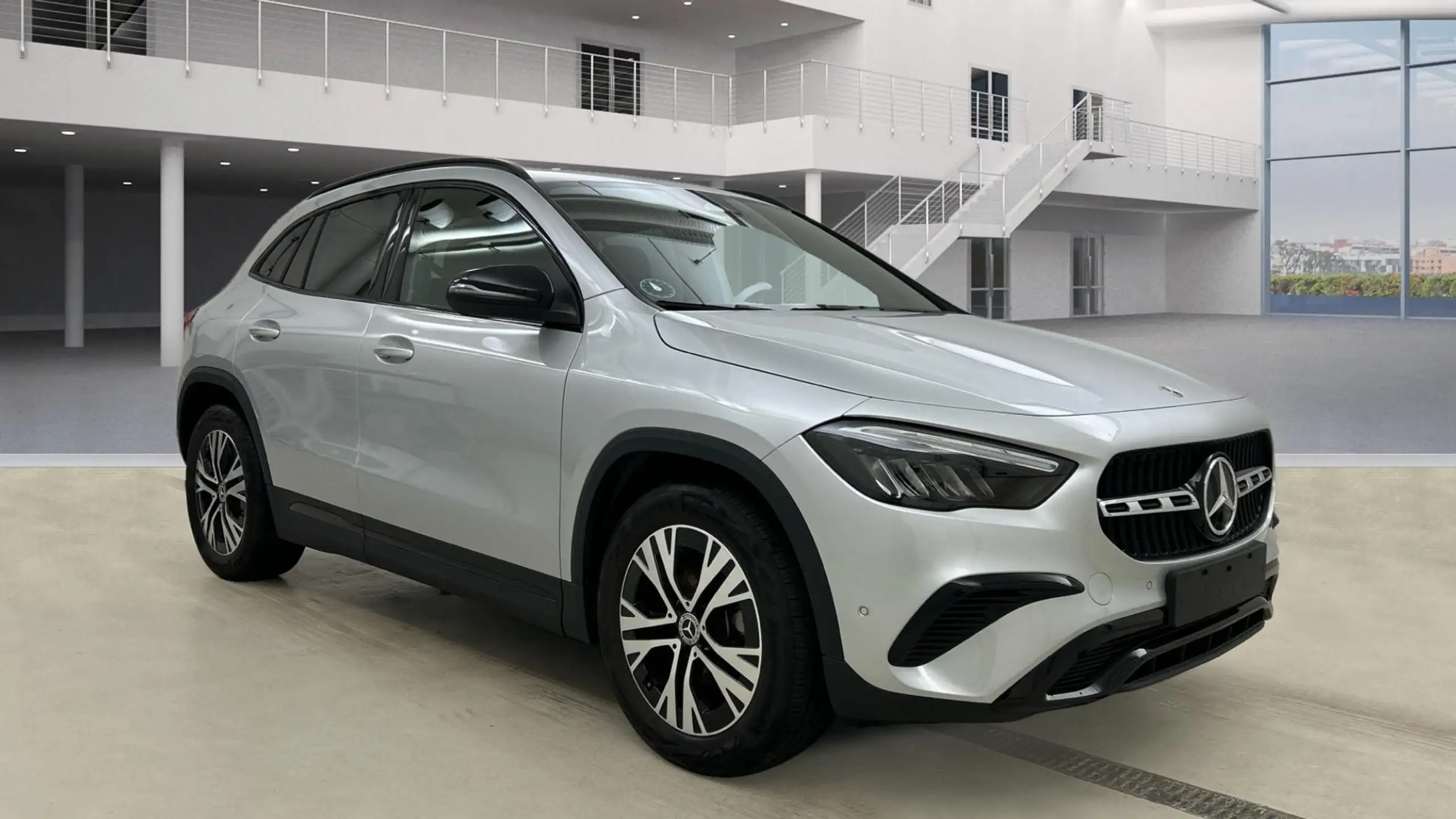 Mercedes-Benz - GLA 200