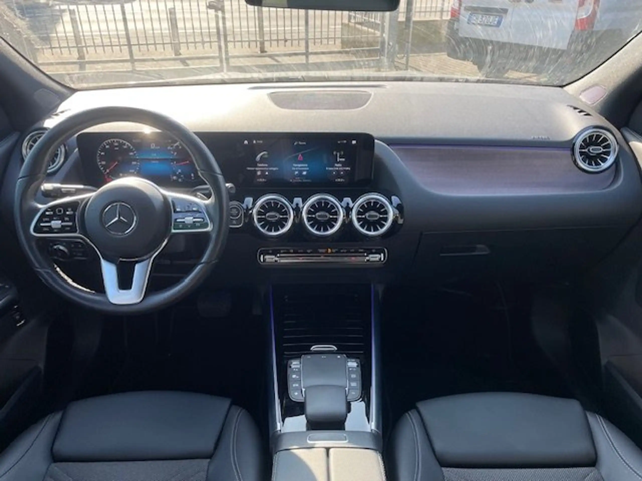 Mercedes-Benz - GLA 200