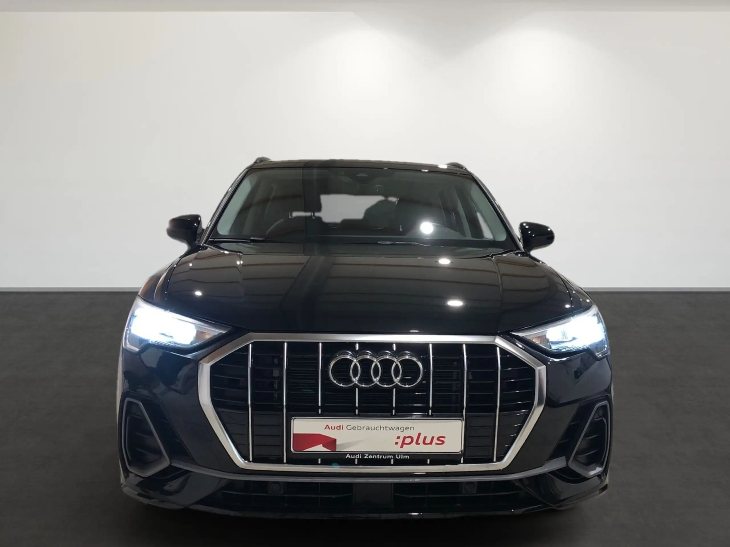 Audi - Q3