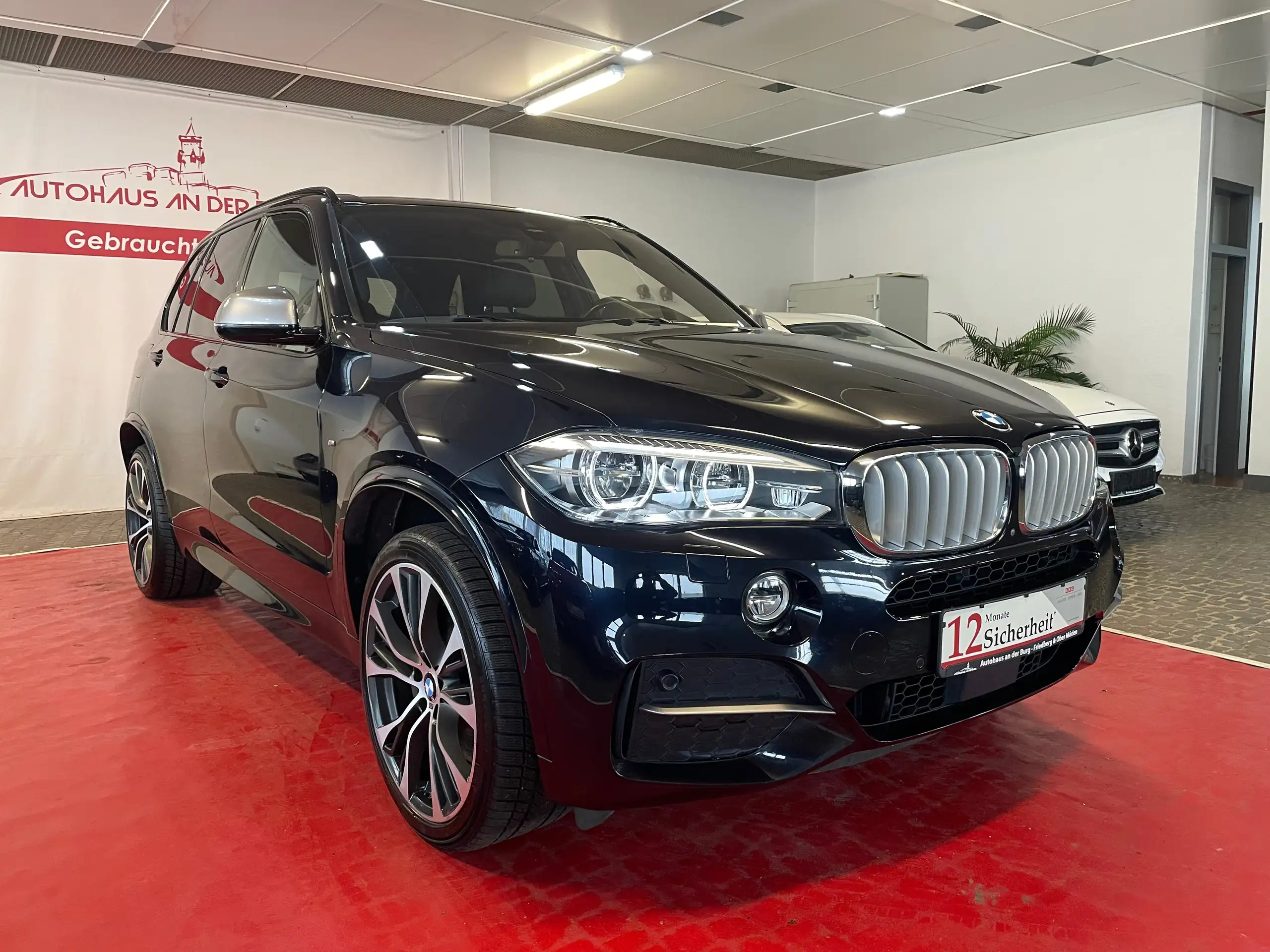 BMW - X5 M