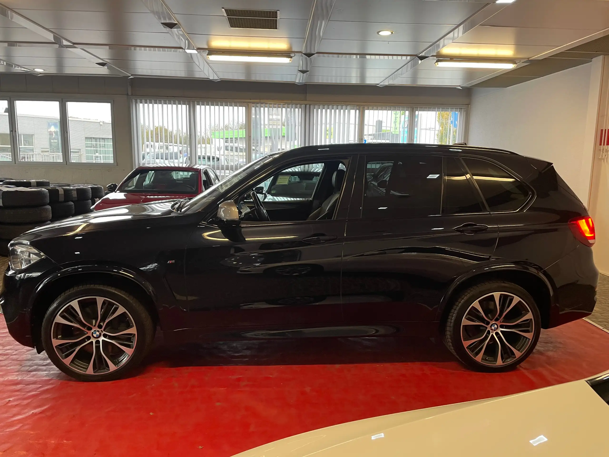 BMW - X5 M