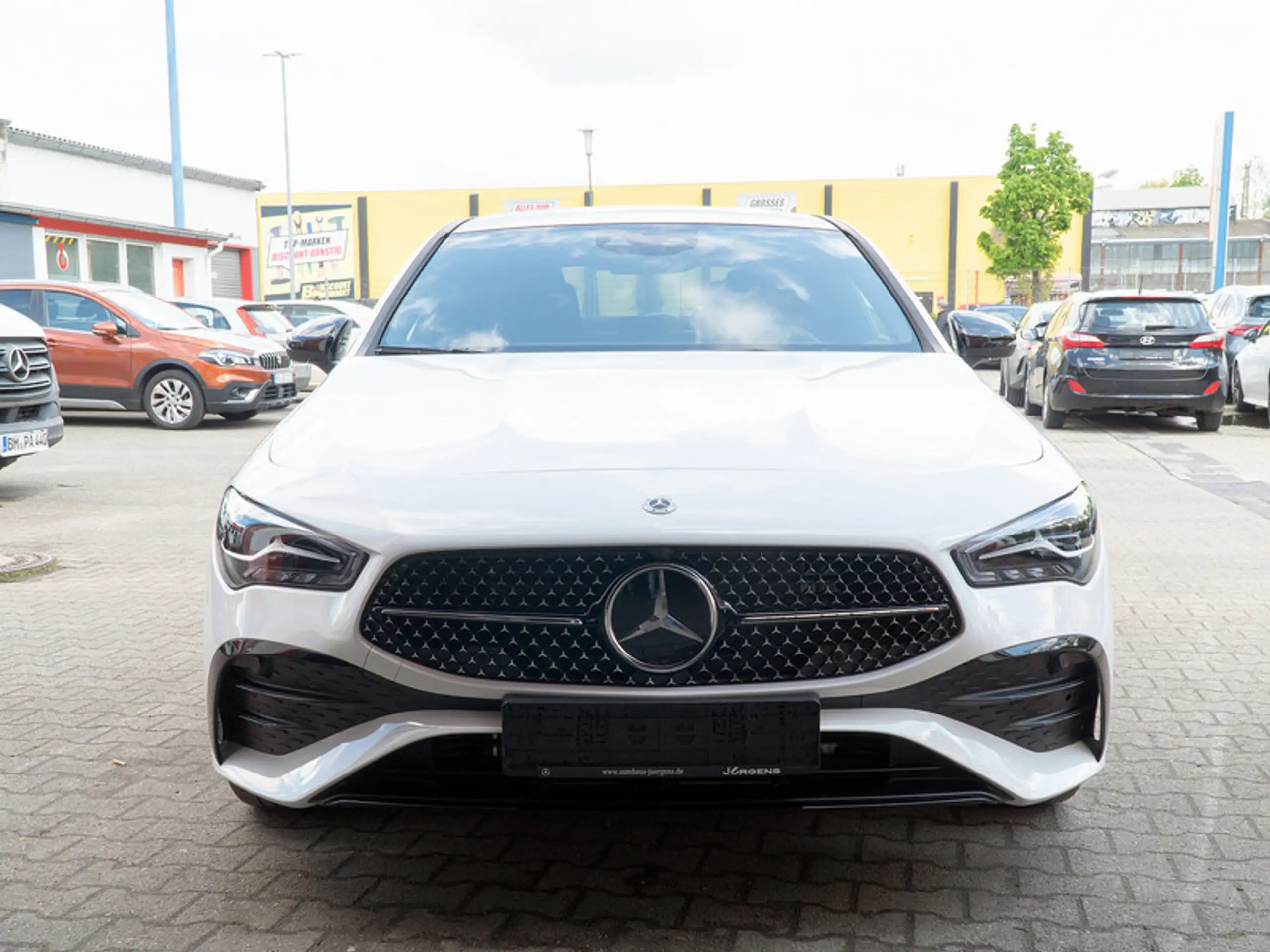 Mercedes-Benz - CLA 250