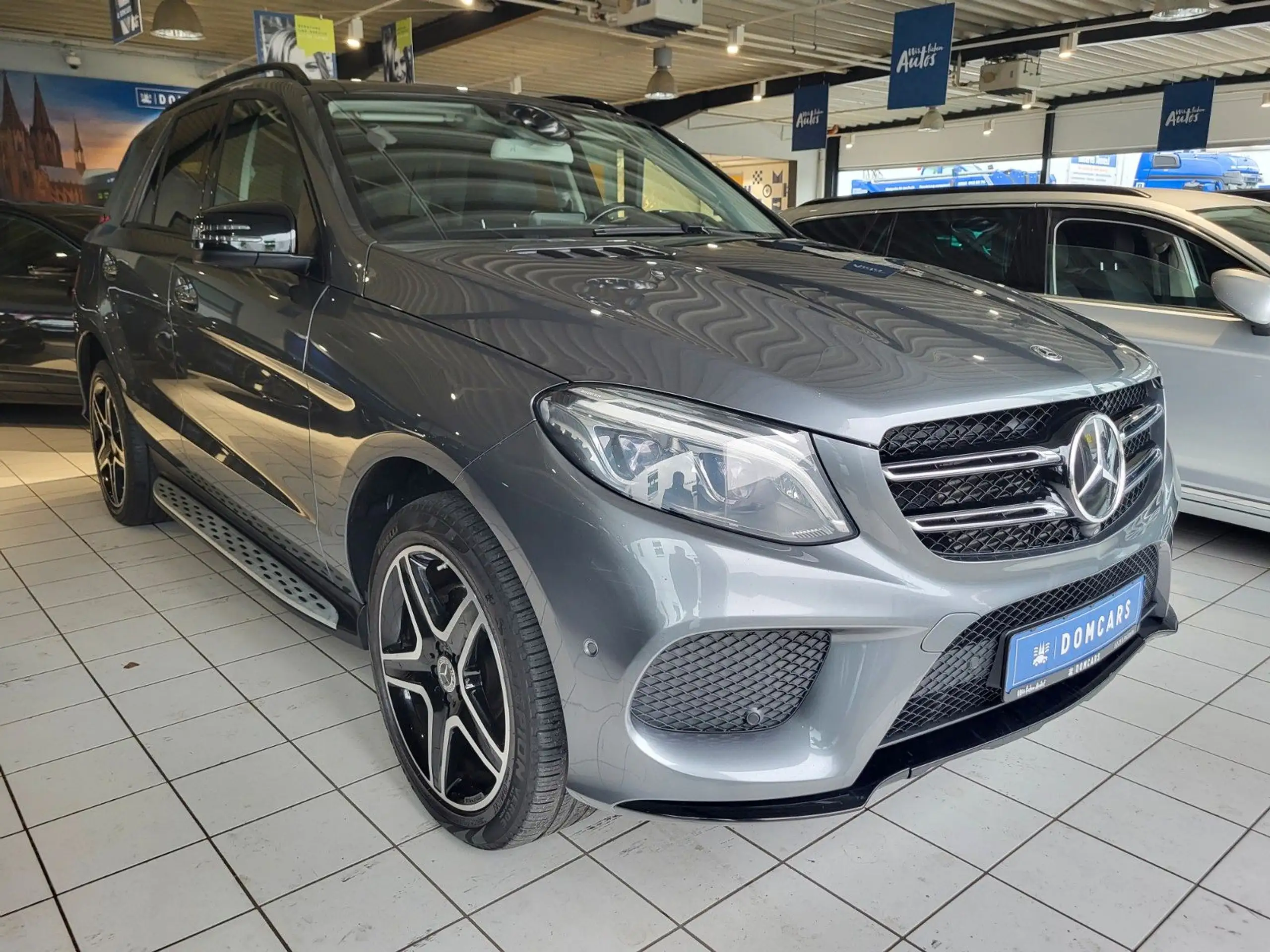 Mercedes-Benz - GLE 350