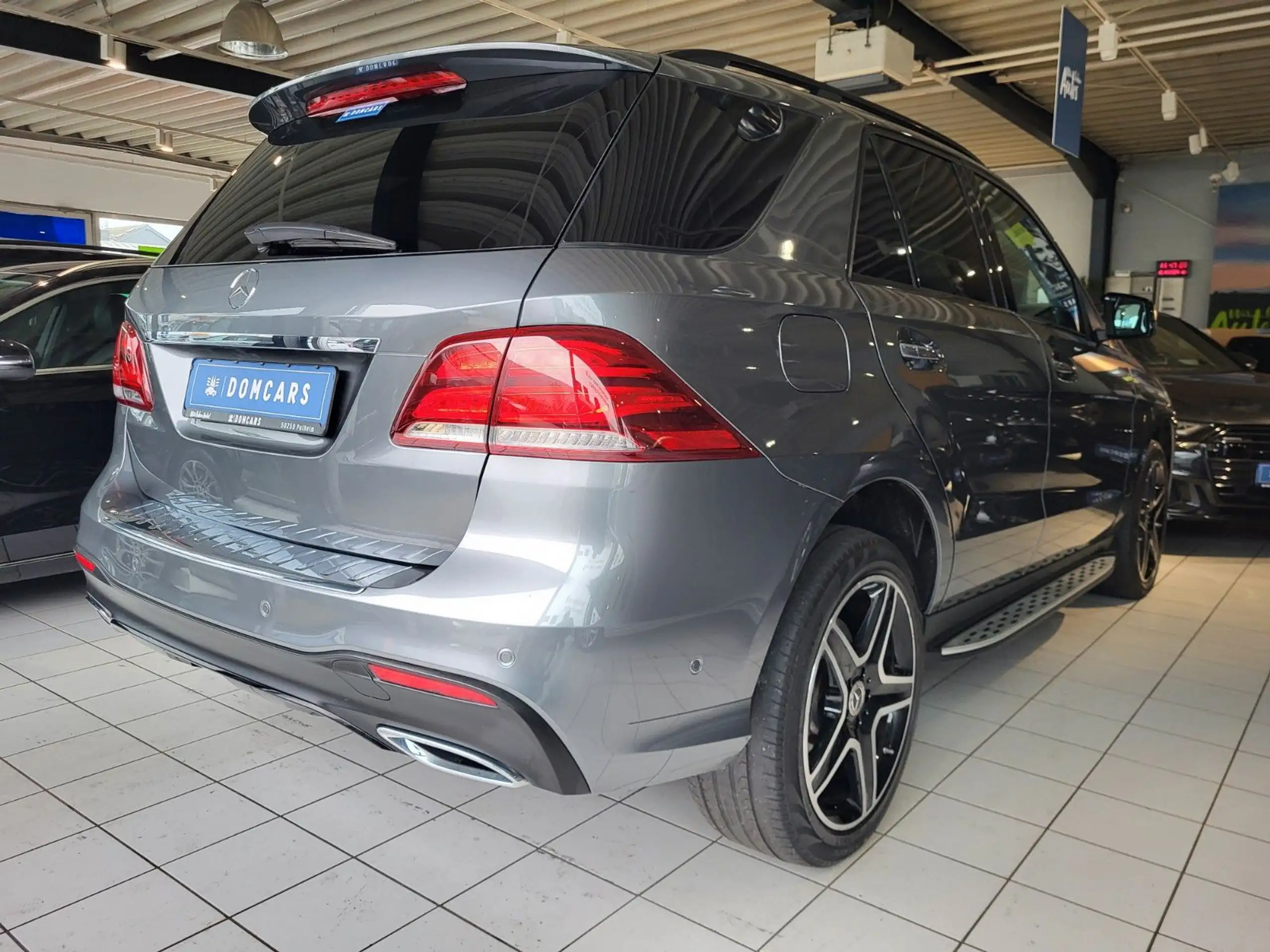 Mercedes-Benz - GLE 350